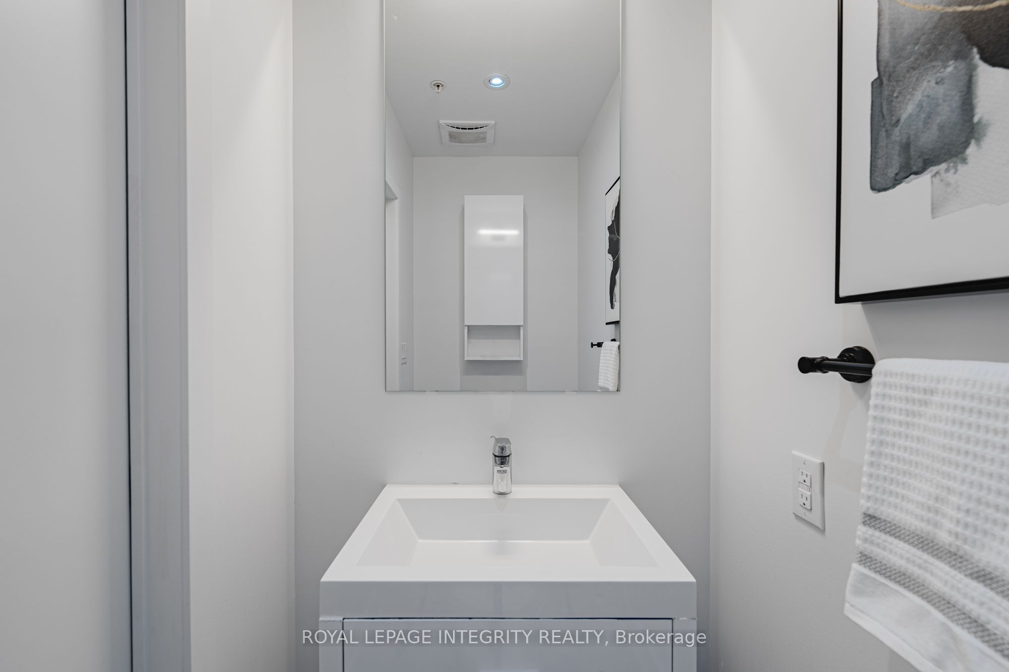 20 Daly Avenue 1506 Property Photo 11