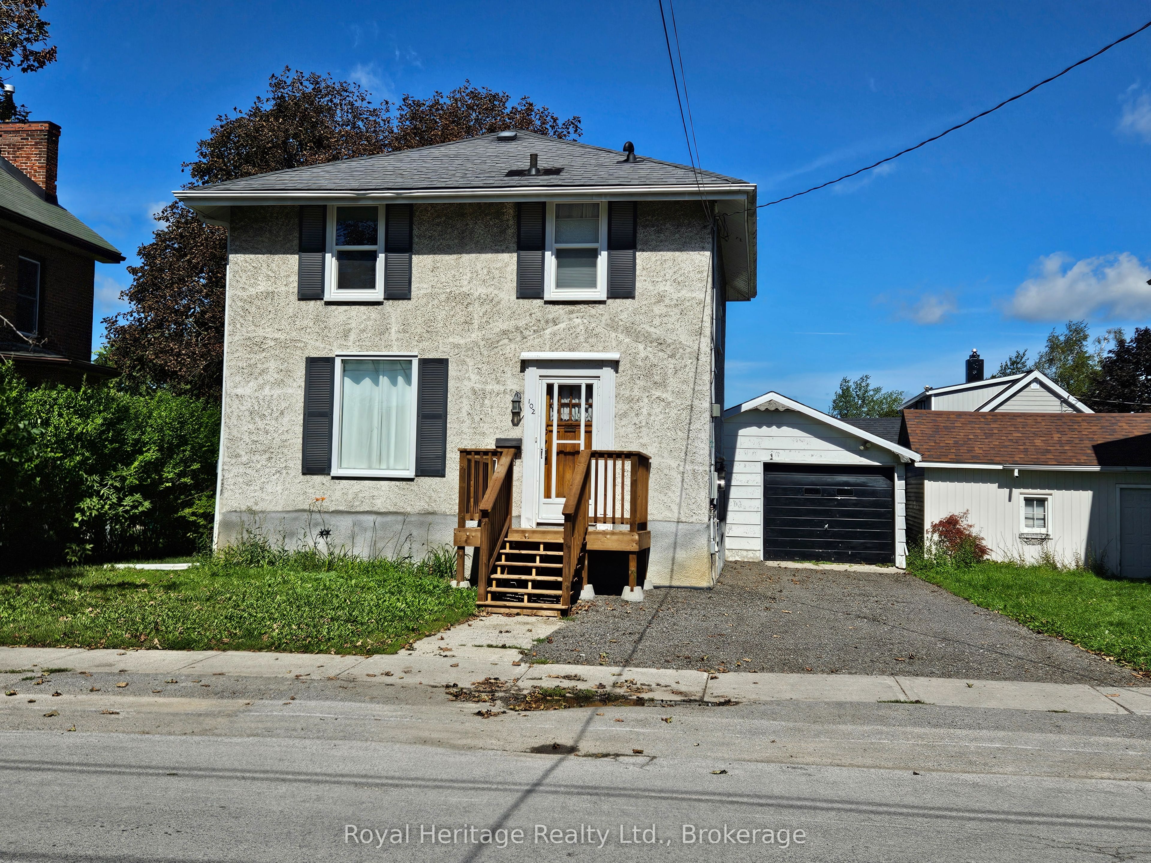 102 Catharine Street Property Photo 1