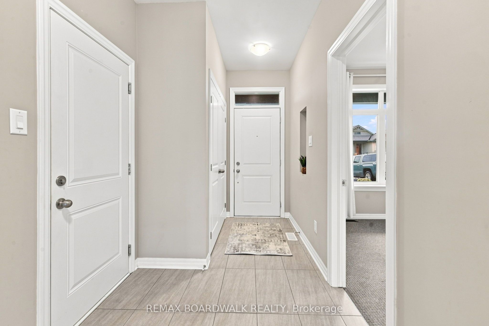 714 Maurice Stead Street Property Photo 5