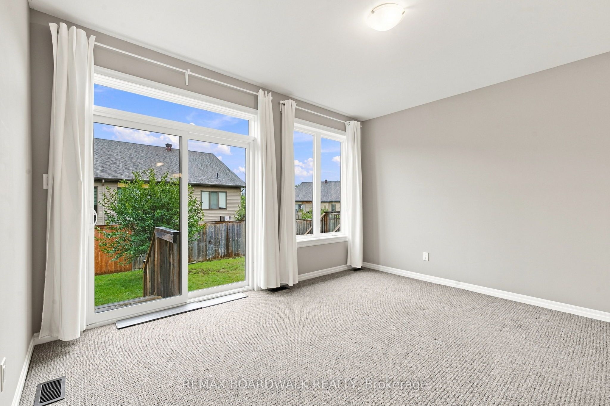714 Maurice Stead Street Property Photo 15