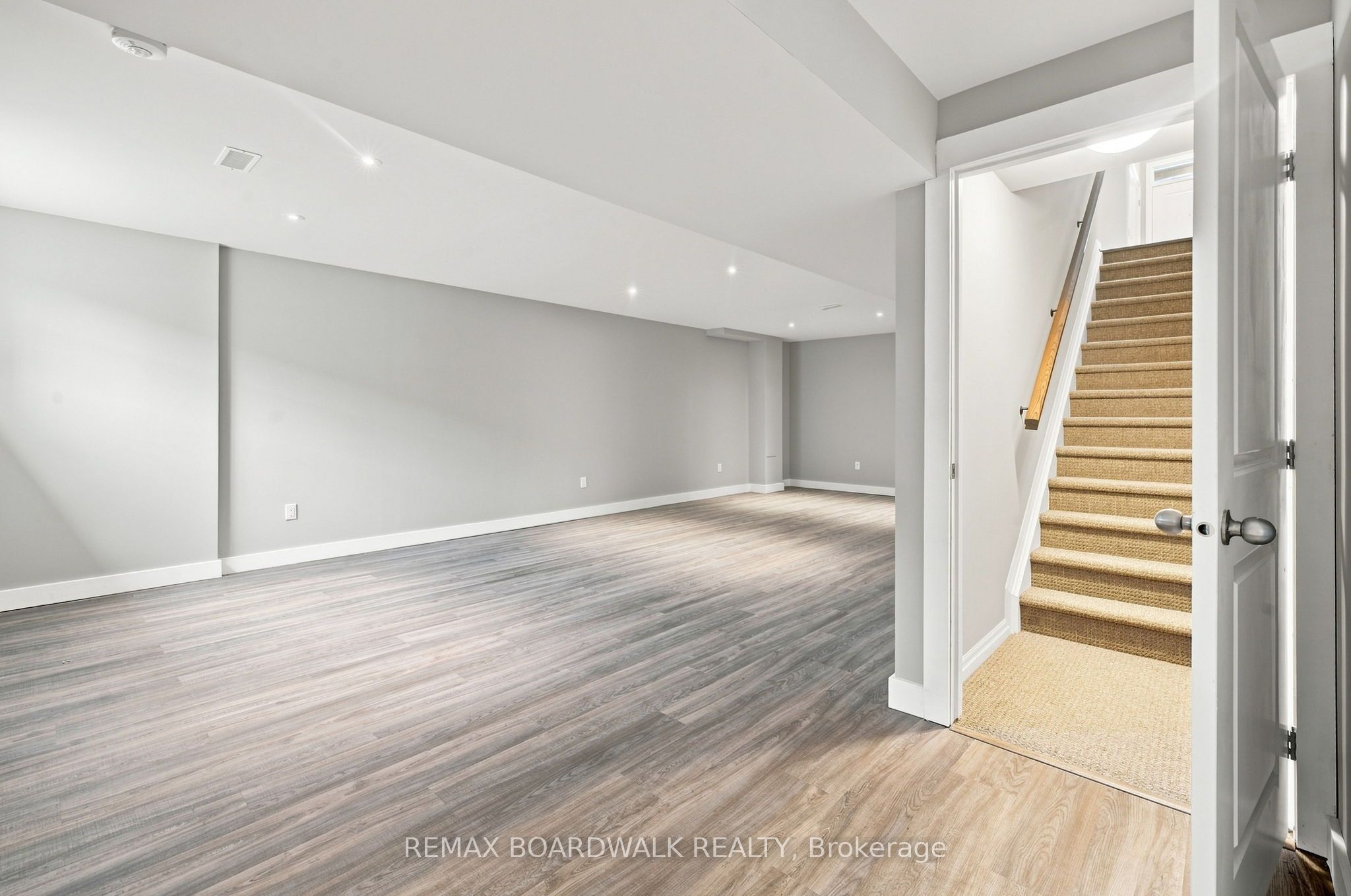 714 Maurice Stead Street Property Photo 34