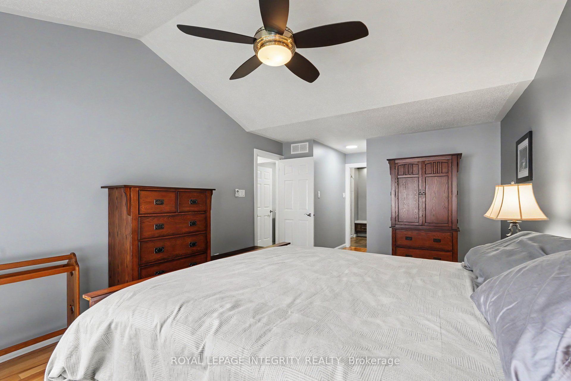 50 Baypointe Crescent Property Photo 19