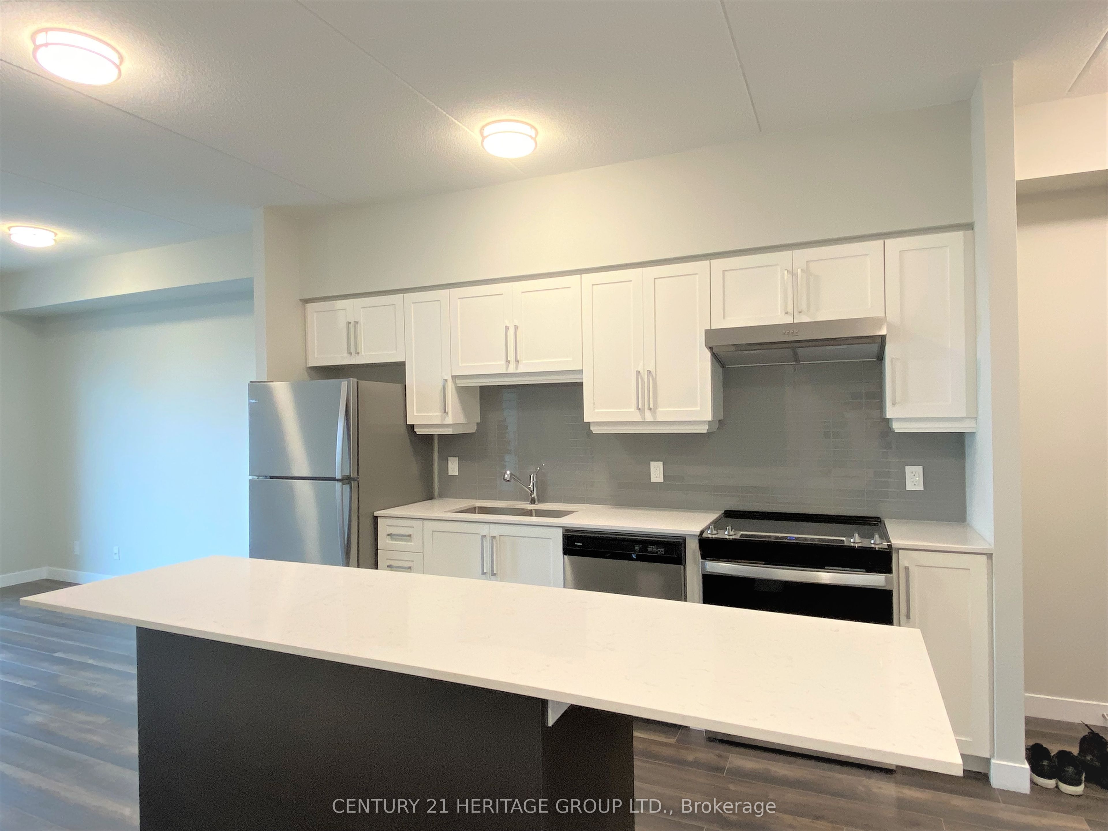 15 Queen Street S 1512 Property Photo 11