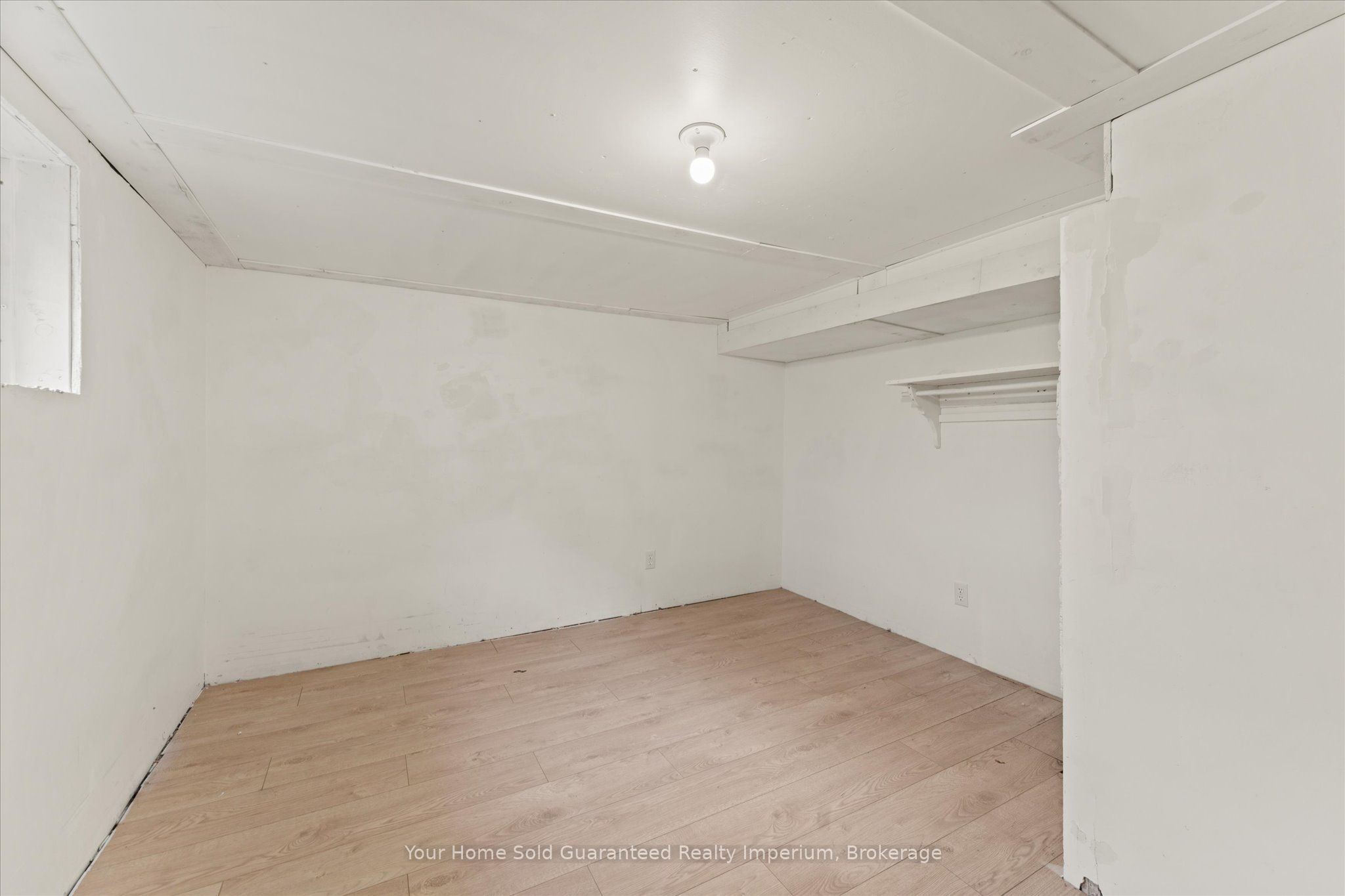 1533 Alexis Road Property Photo 18
