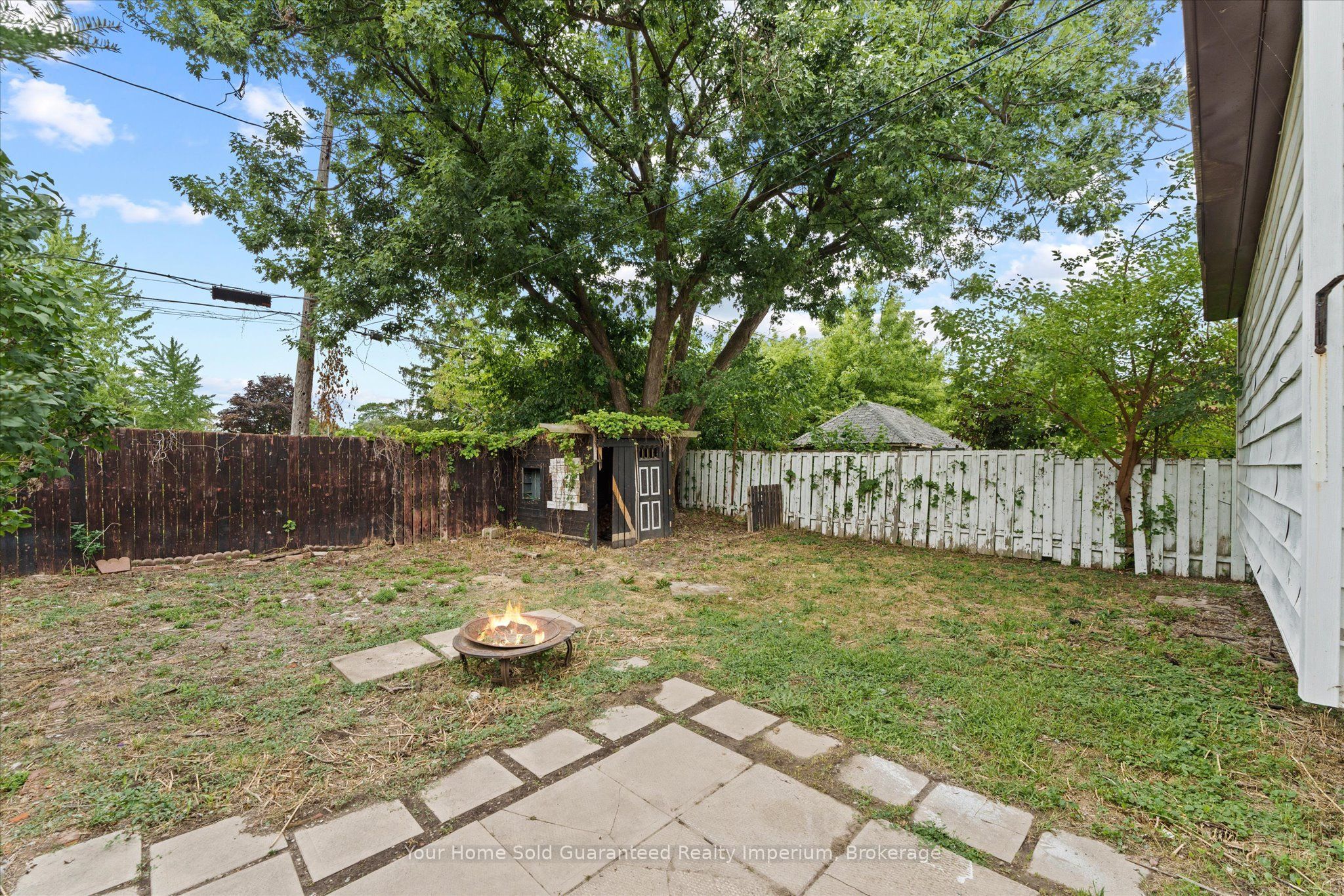 1533 Alexis Road Property Photo 25