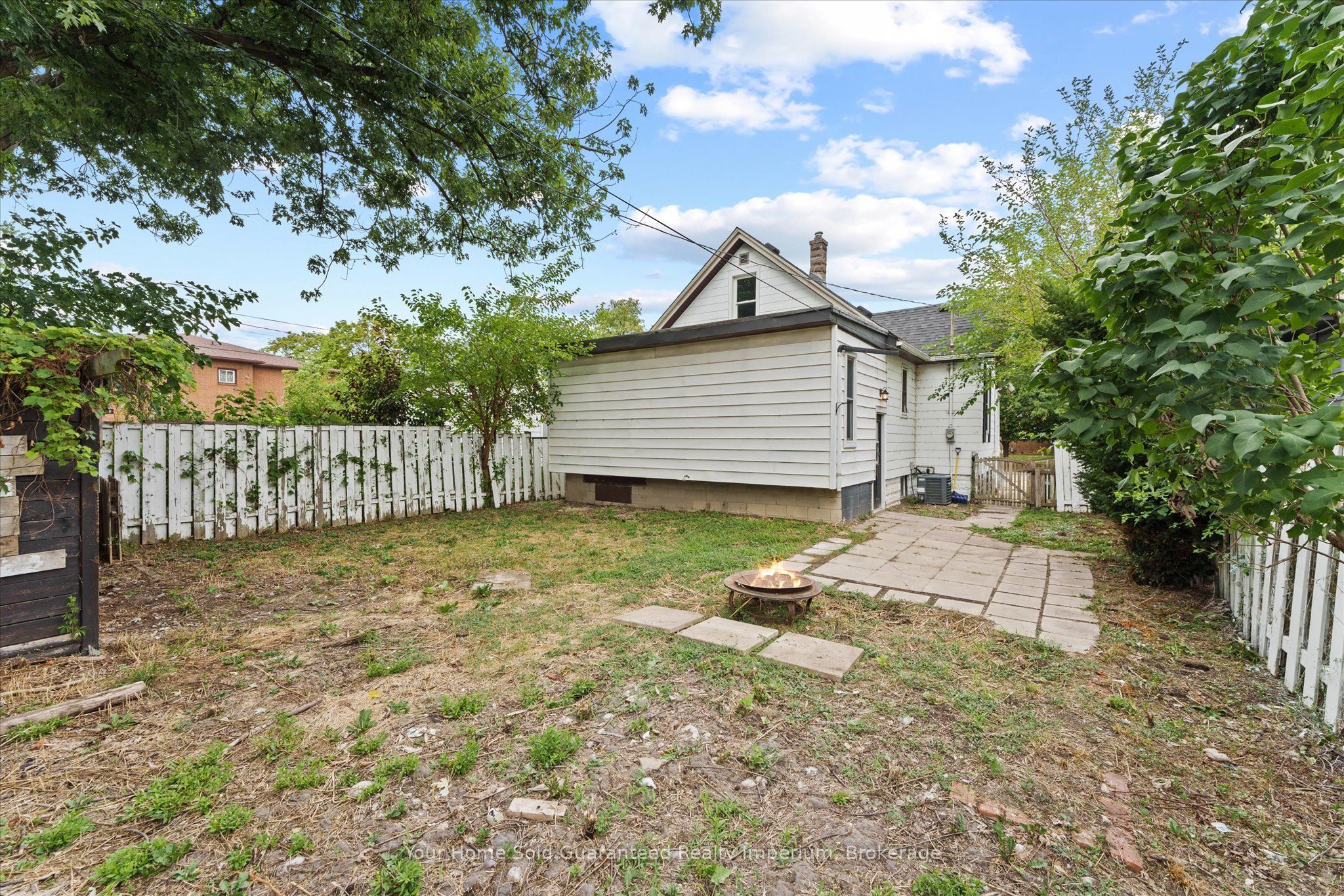 1533 Alexis Road Property Photo 27