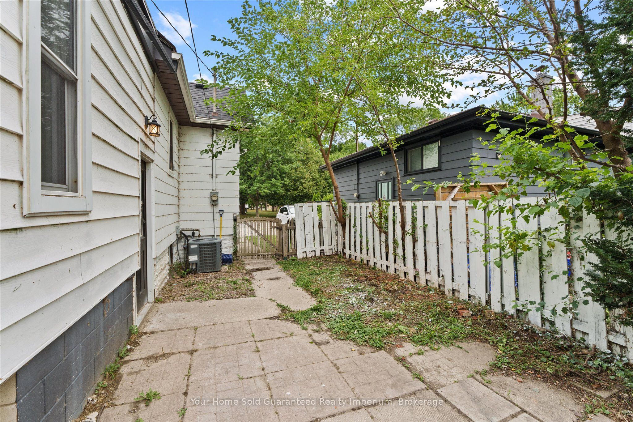1533 Alexis Road Property Photo 28