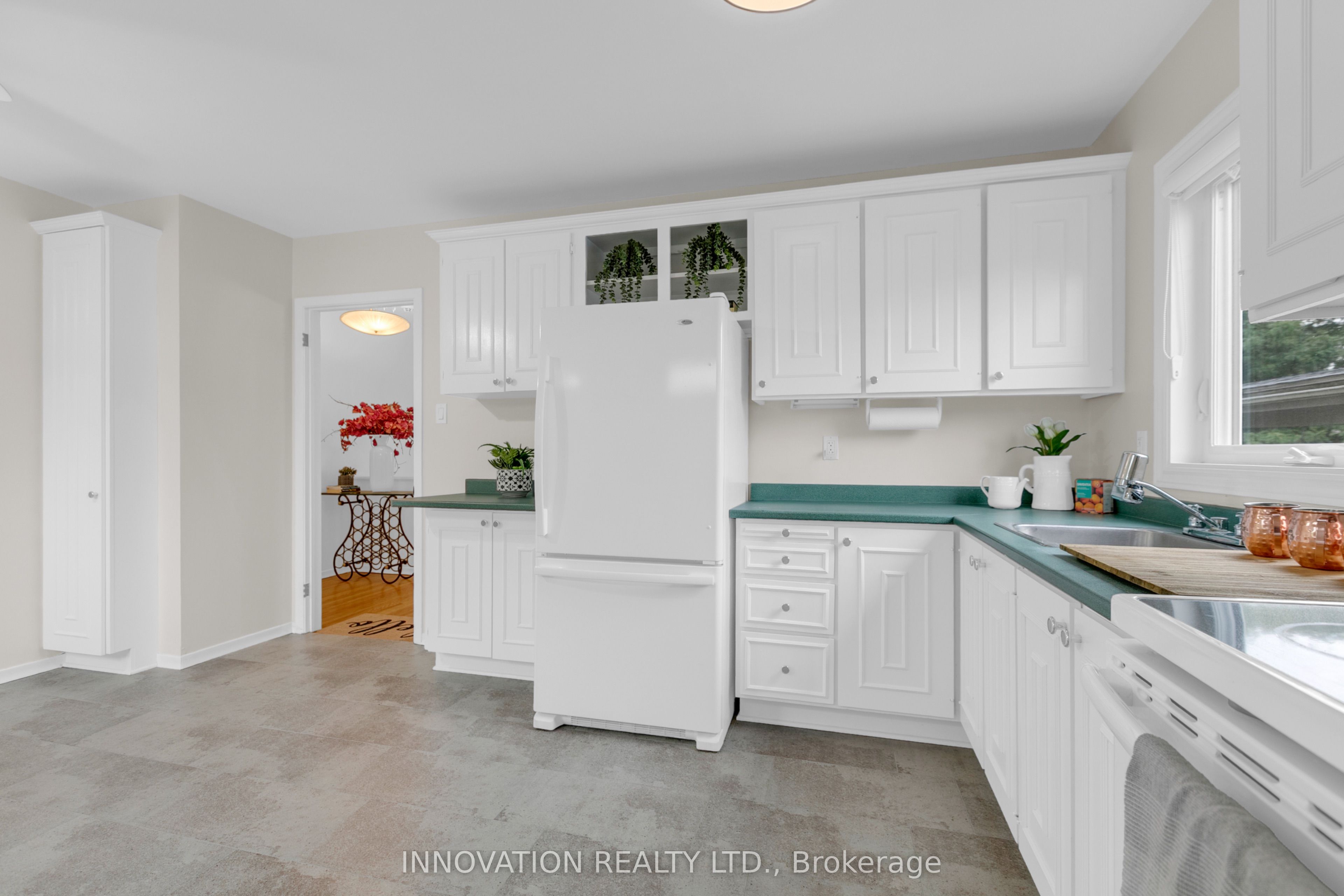 2364 Jefferson Street Property Photo 8