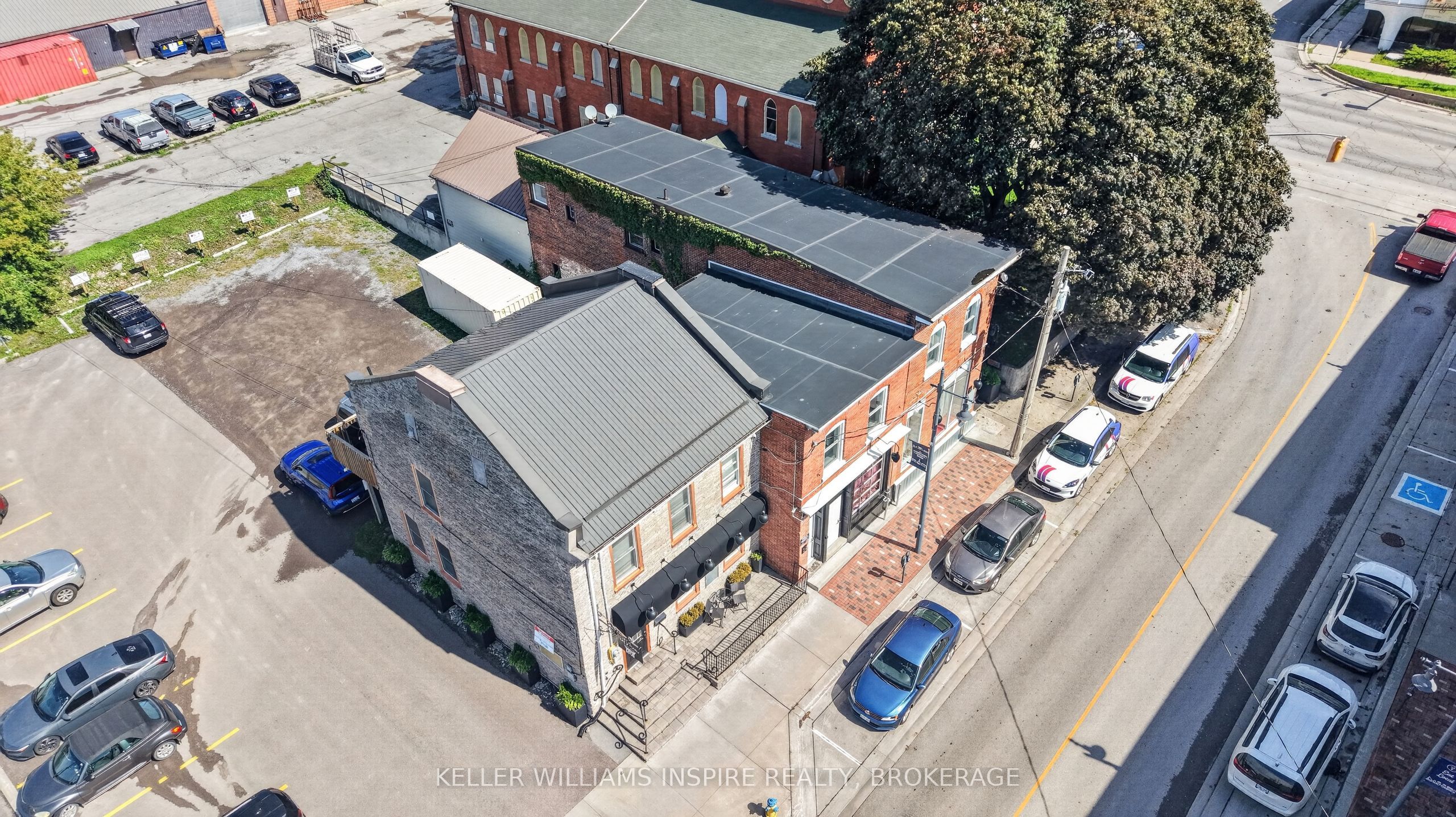 20-30 Victoria Avenue Property Photo 3