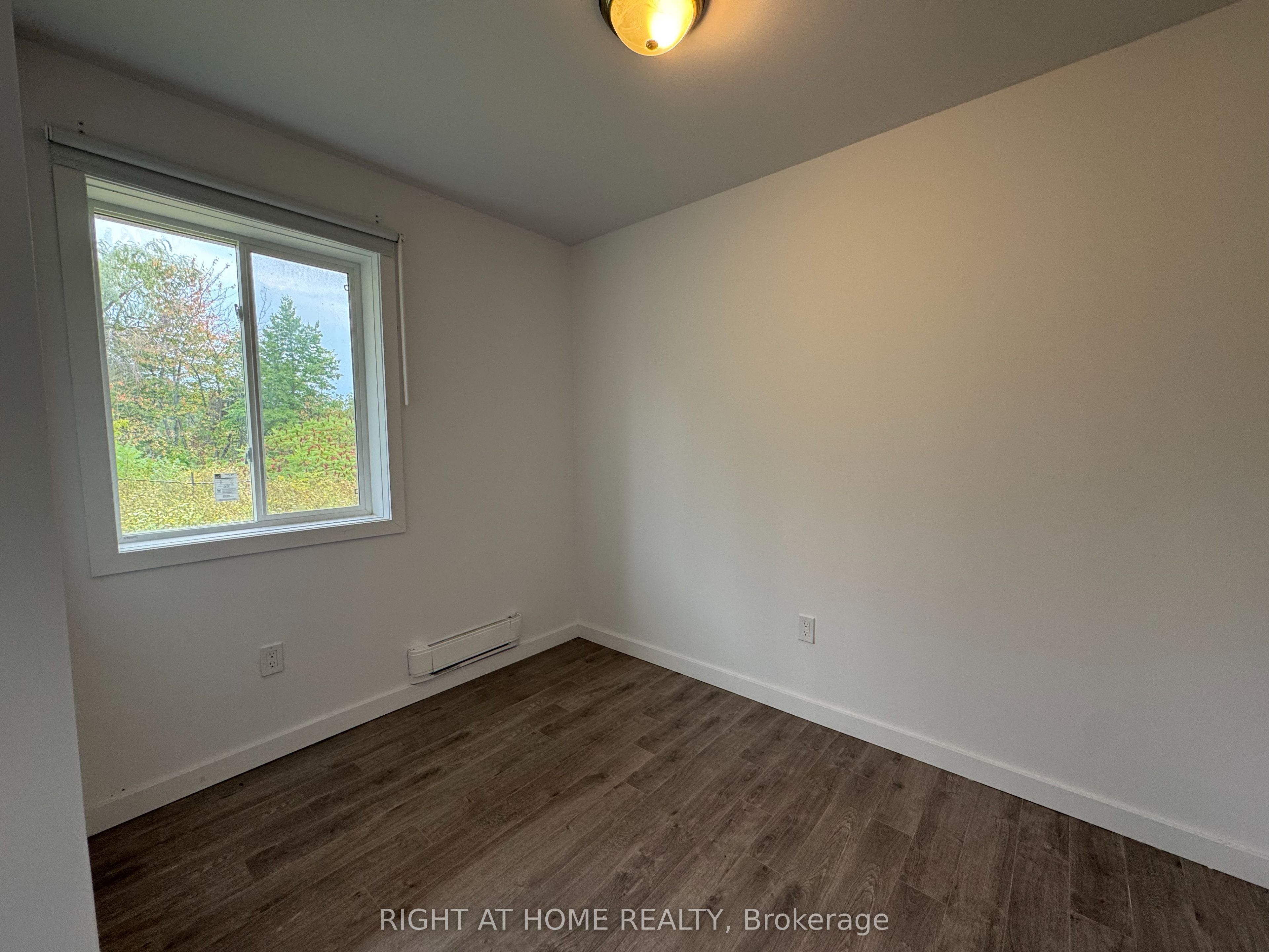 99 Highriver Trail (lower) Property Photo 8
