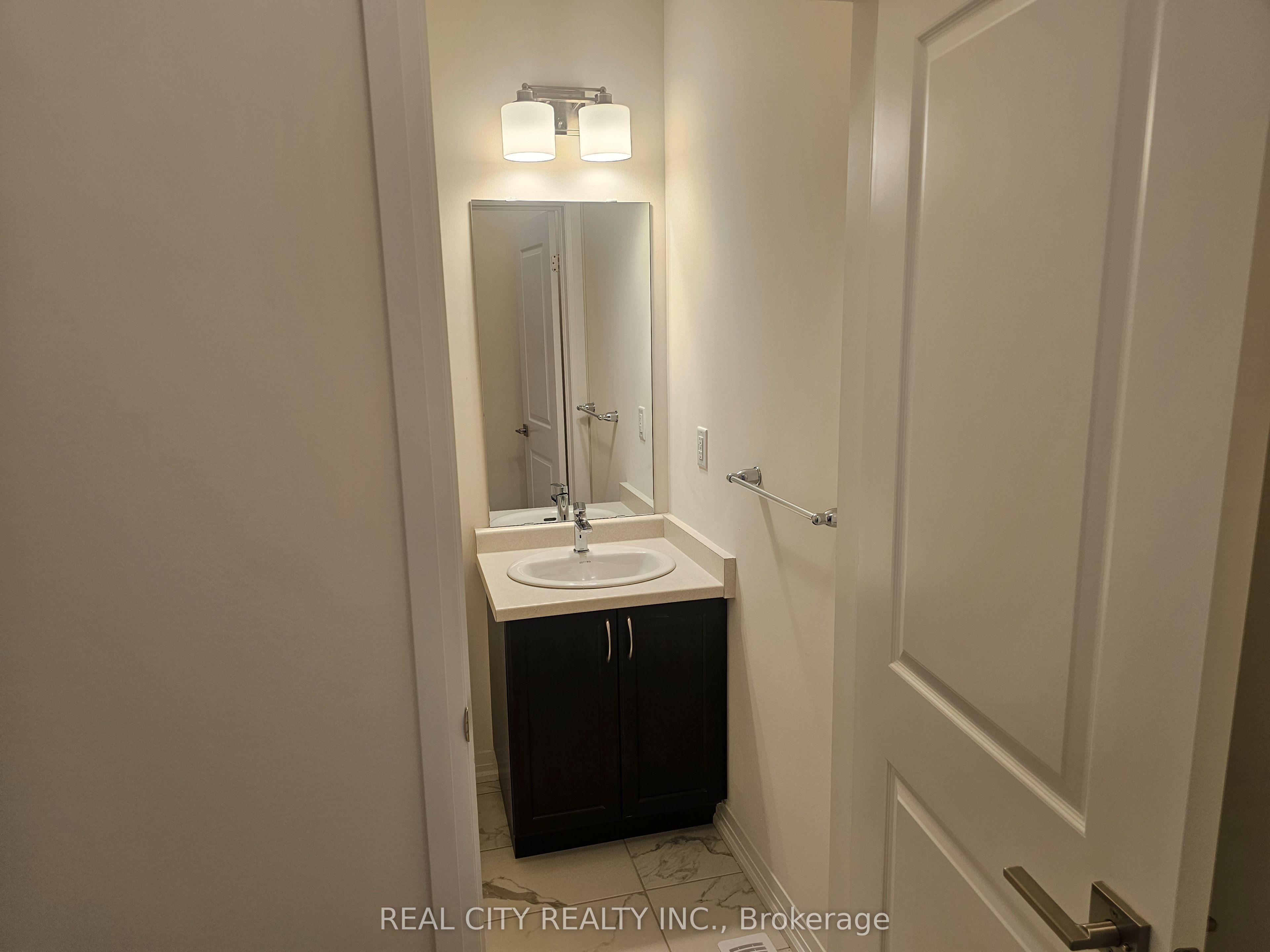 48 Mckernan Avenue Property Photo 6