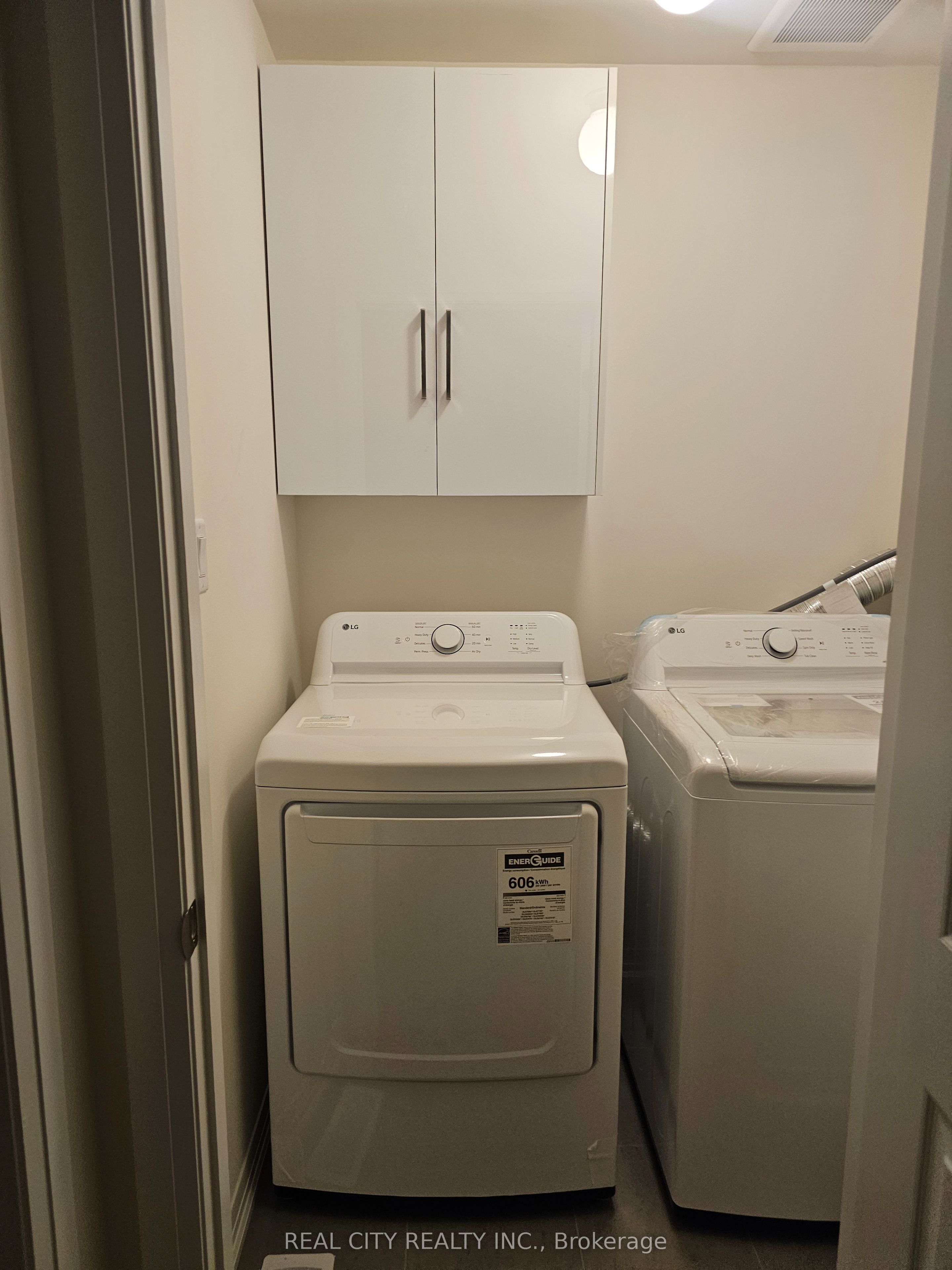 48 Mckernan Avenue Property Photo 13