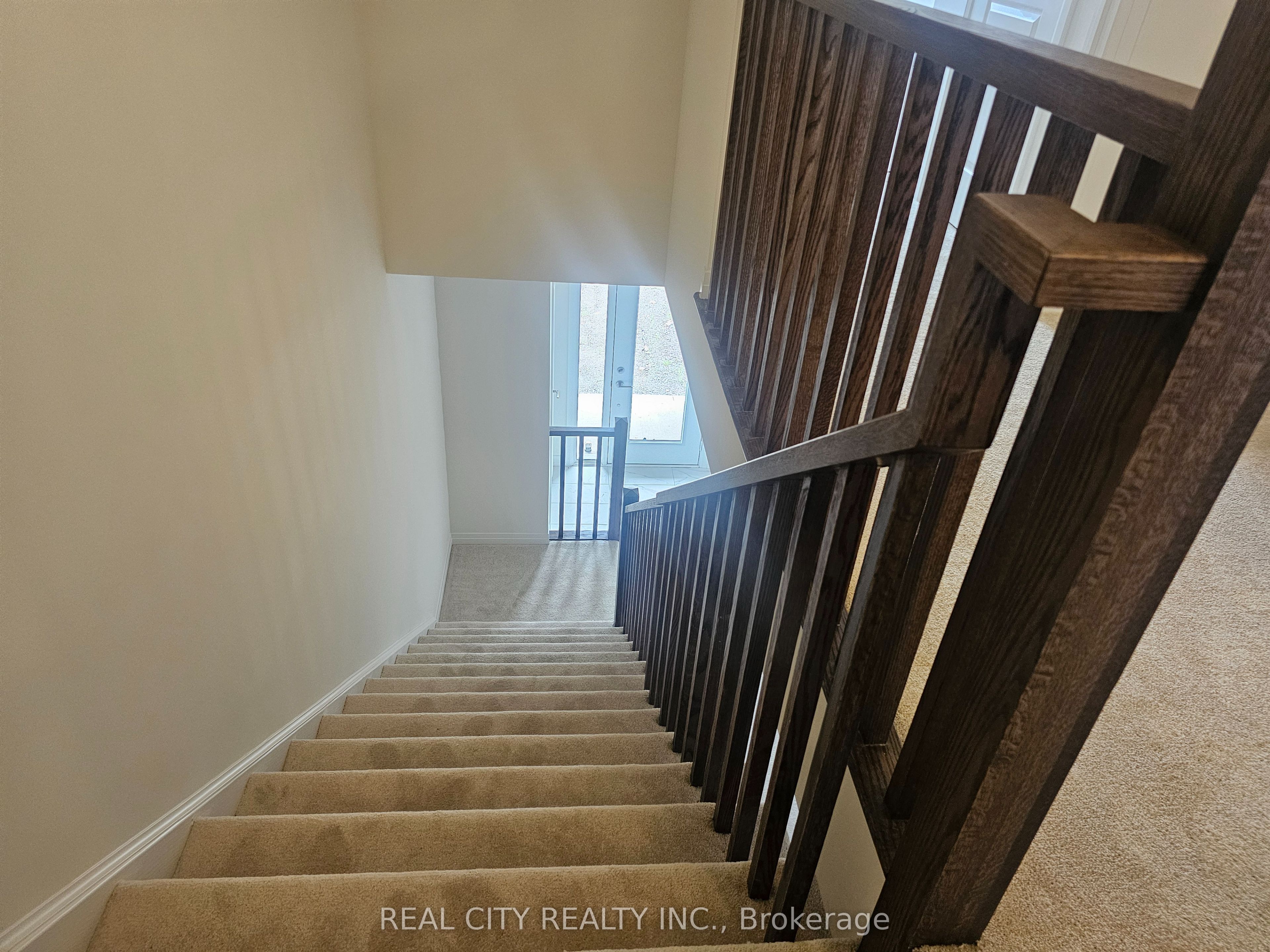 48 Mckernan Avenue Property Photo 20