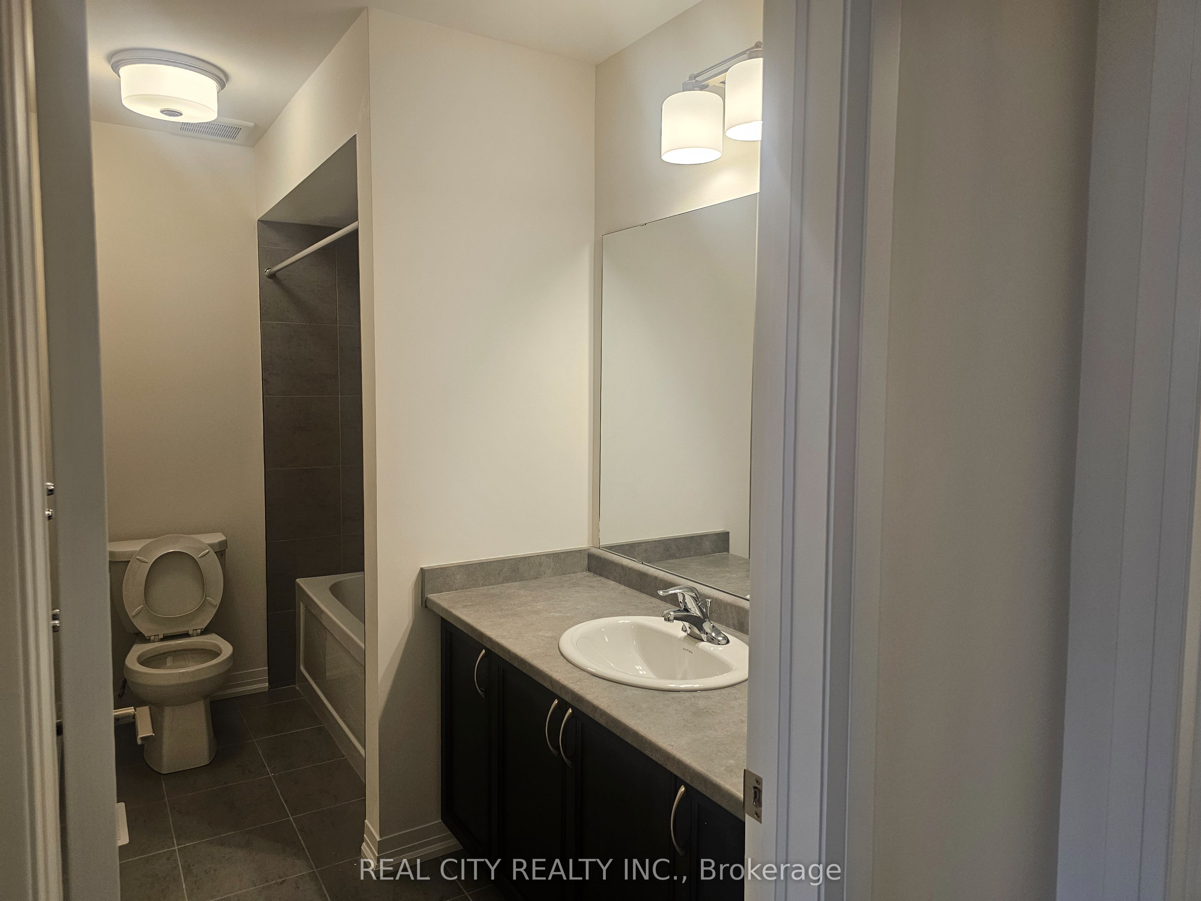 48 Mckernan Avenue Property Photo 24