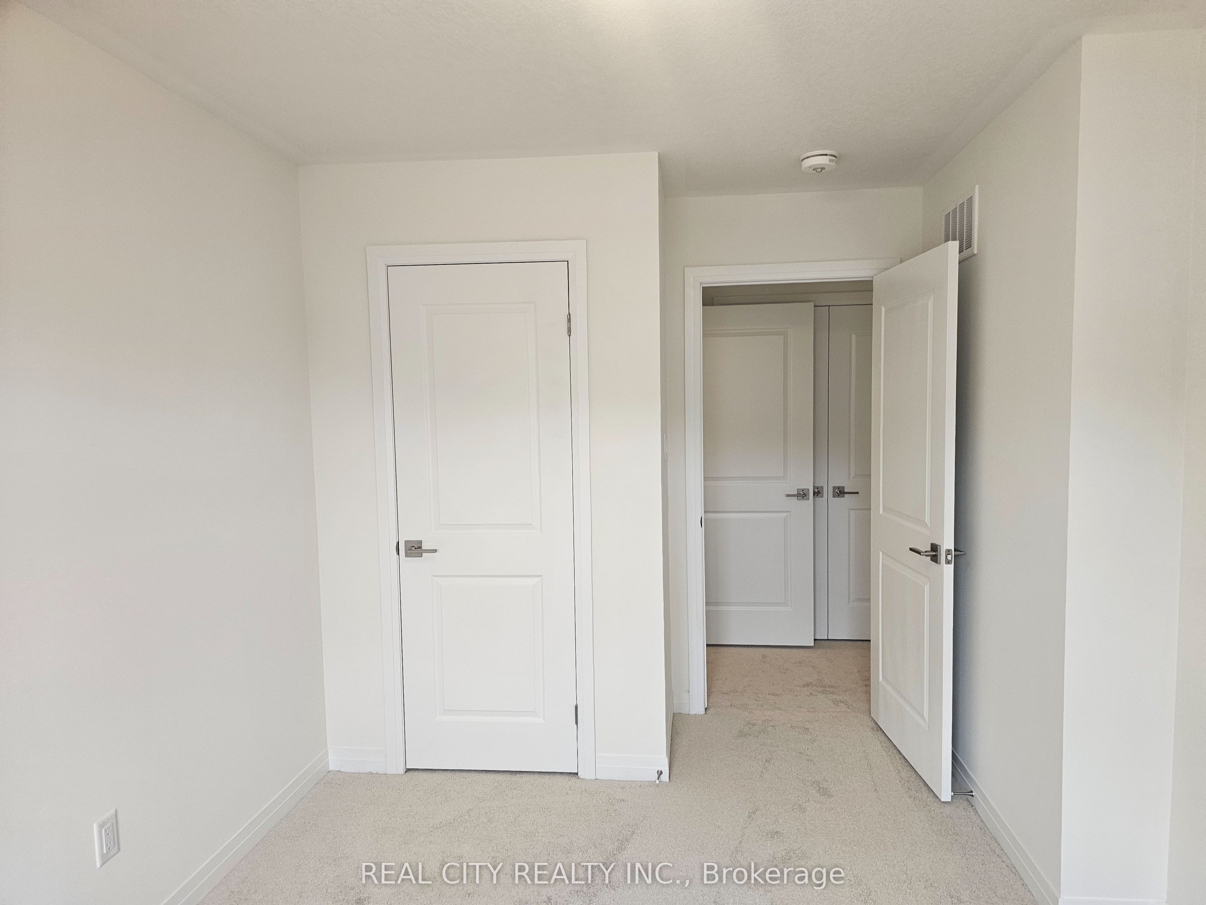 48 Mckernan Avenue Property Photo 33