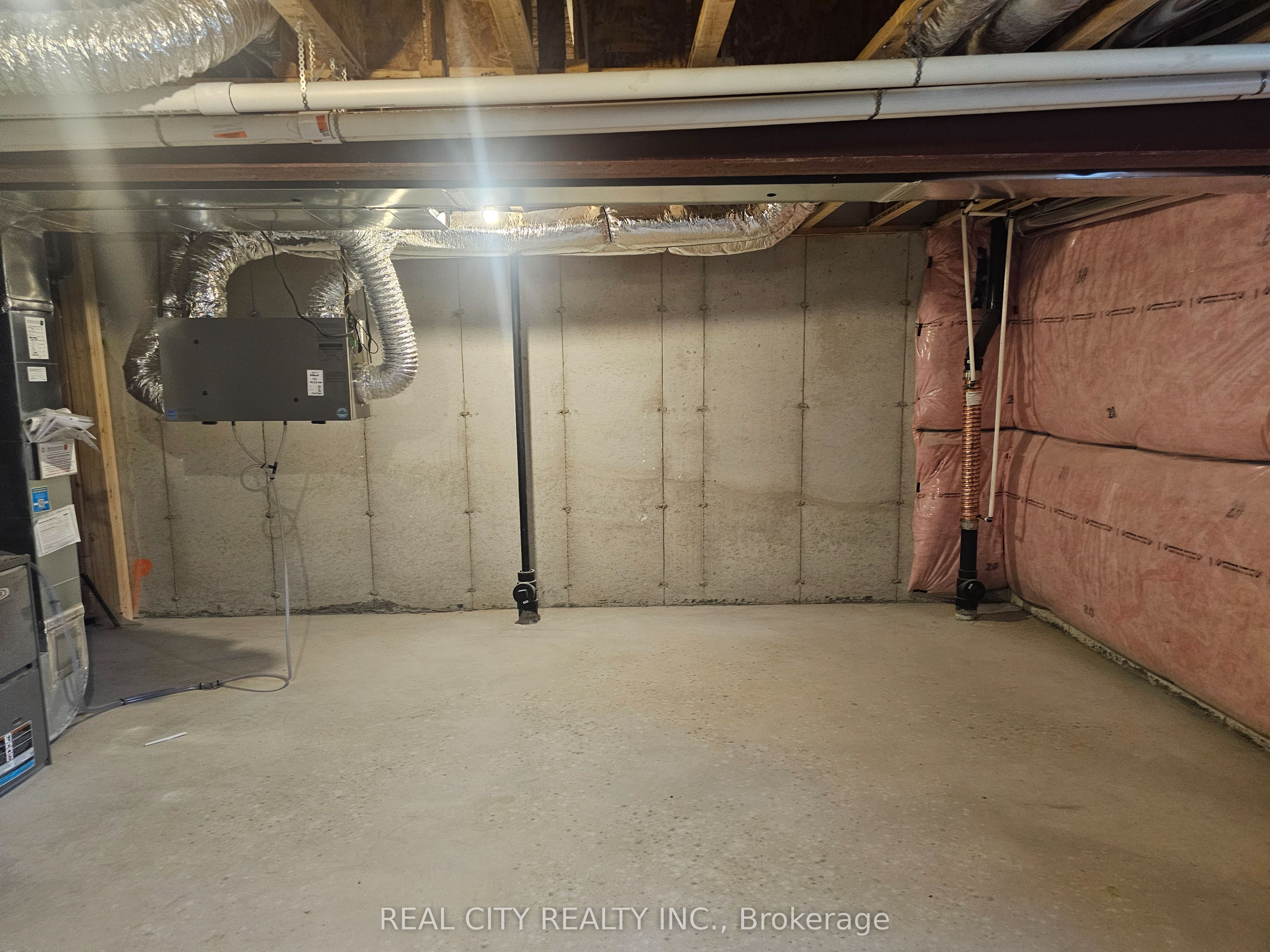 48 Mckernan Avenue Property Photo 35