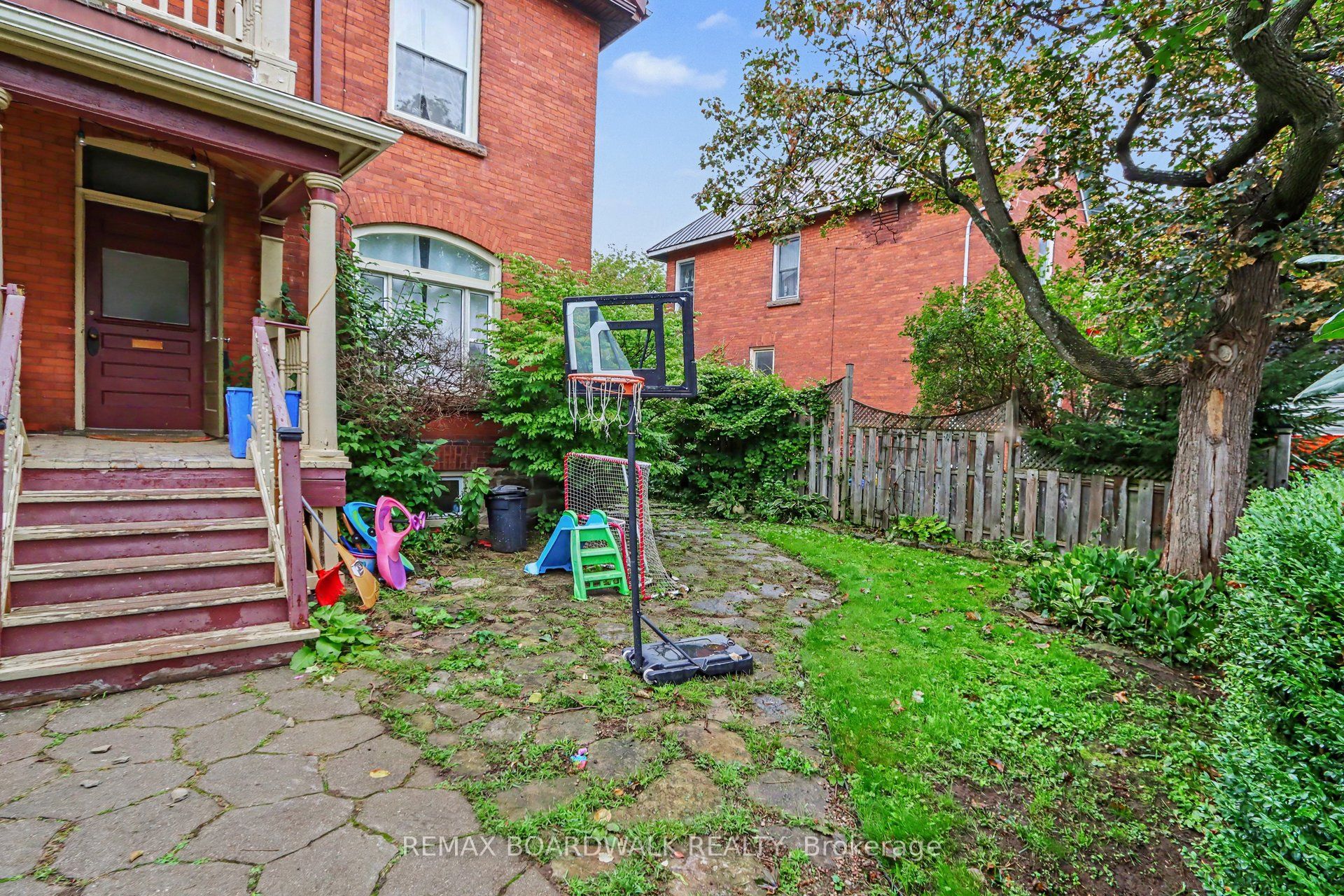 10 Glen Avenue Property Photo 2