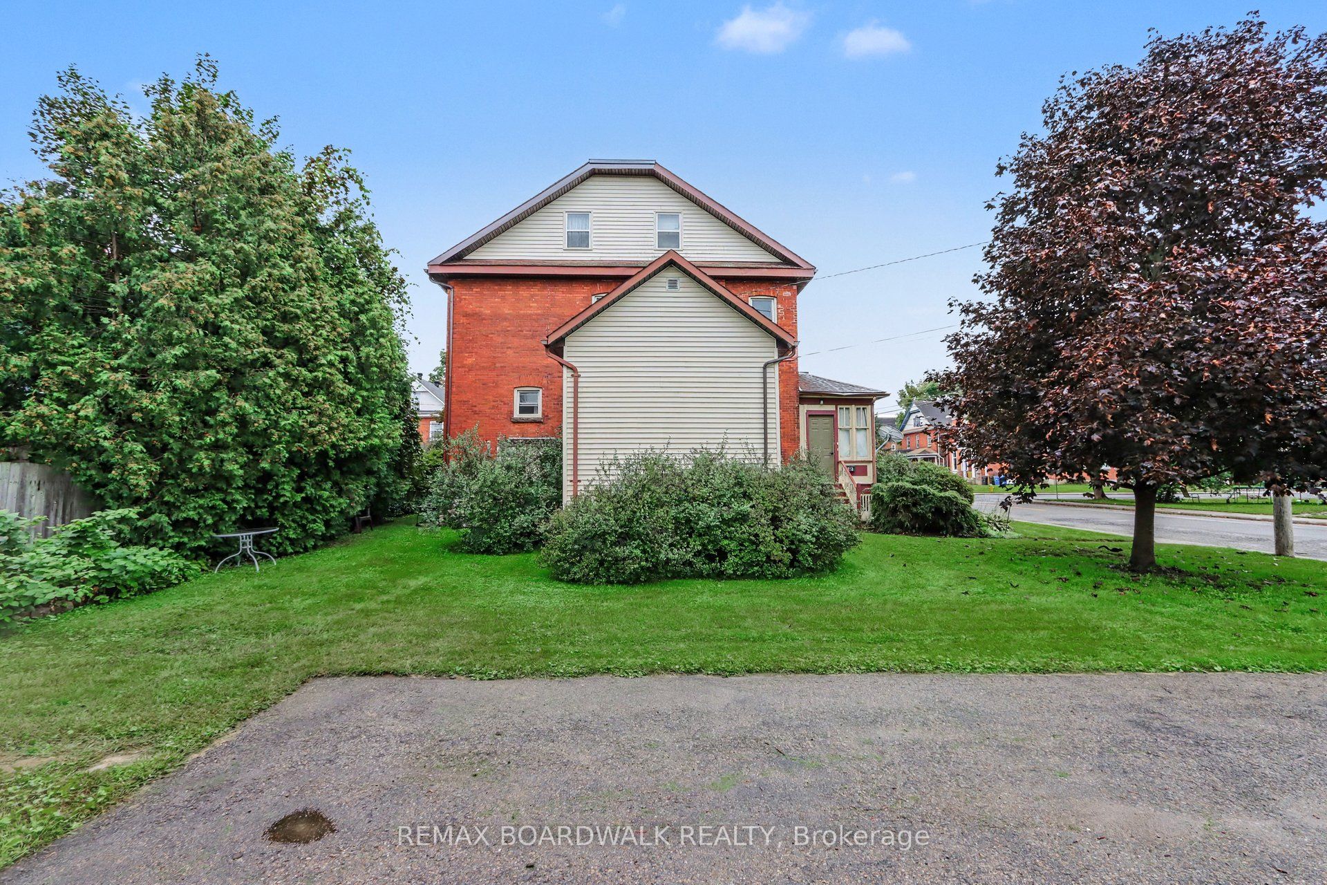 10 Glen Avenue Property Photo 6