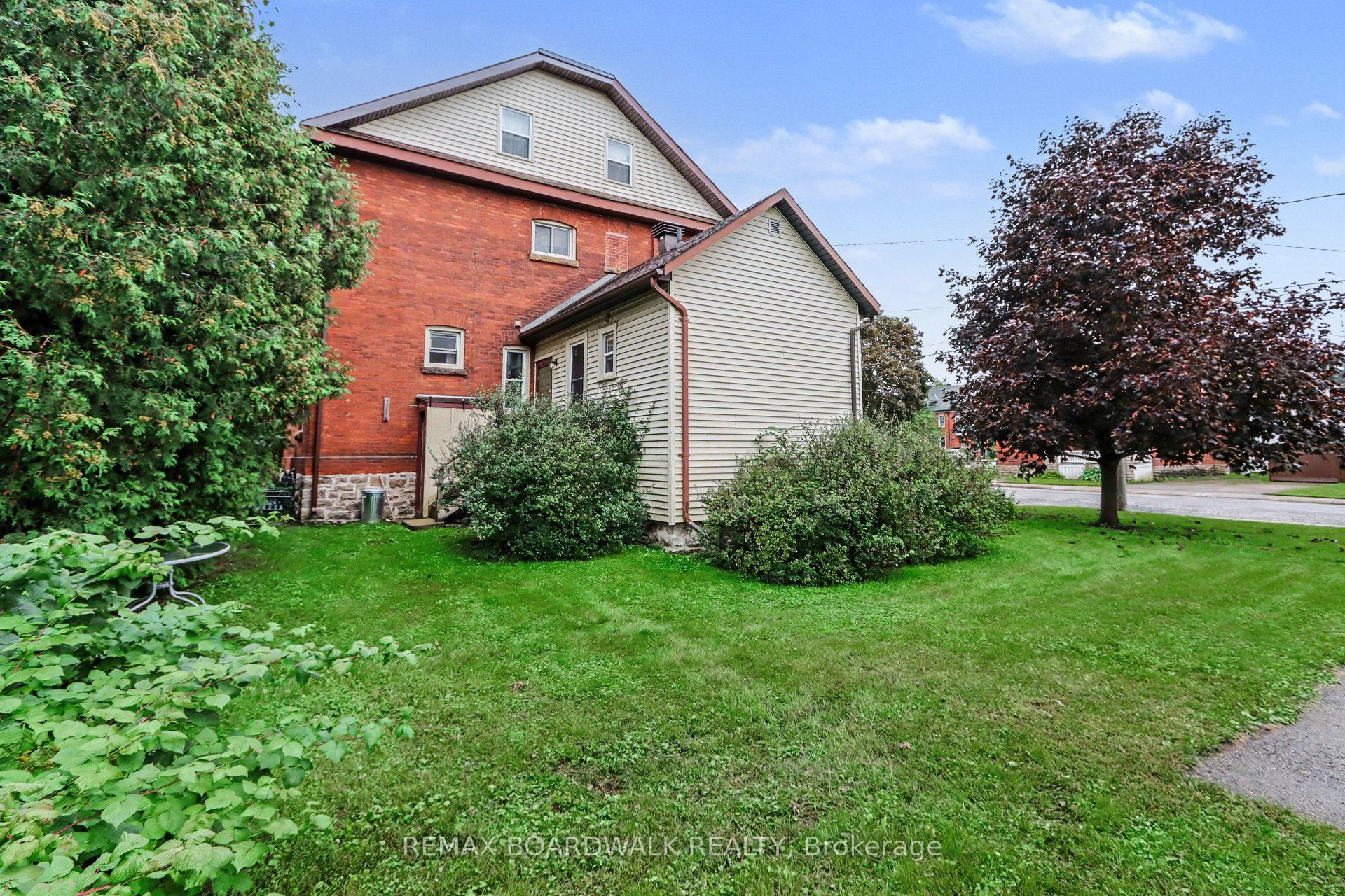 10 Glen Avenue Property Photo 7