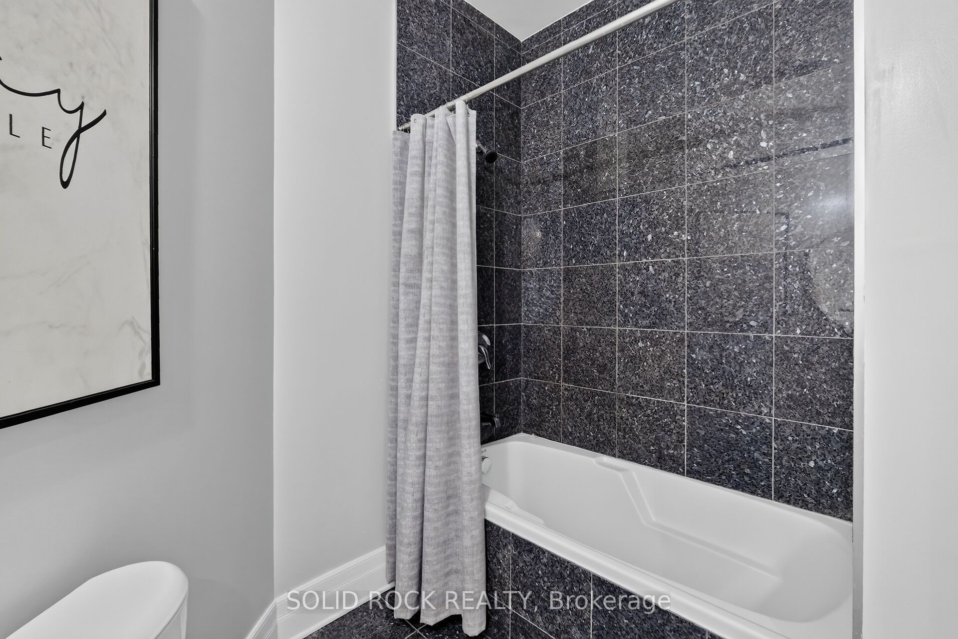 808 Bronson Avenue Ph18 Property Photo 41