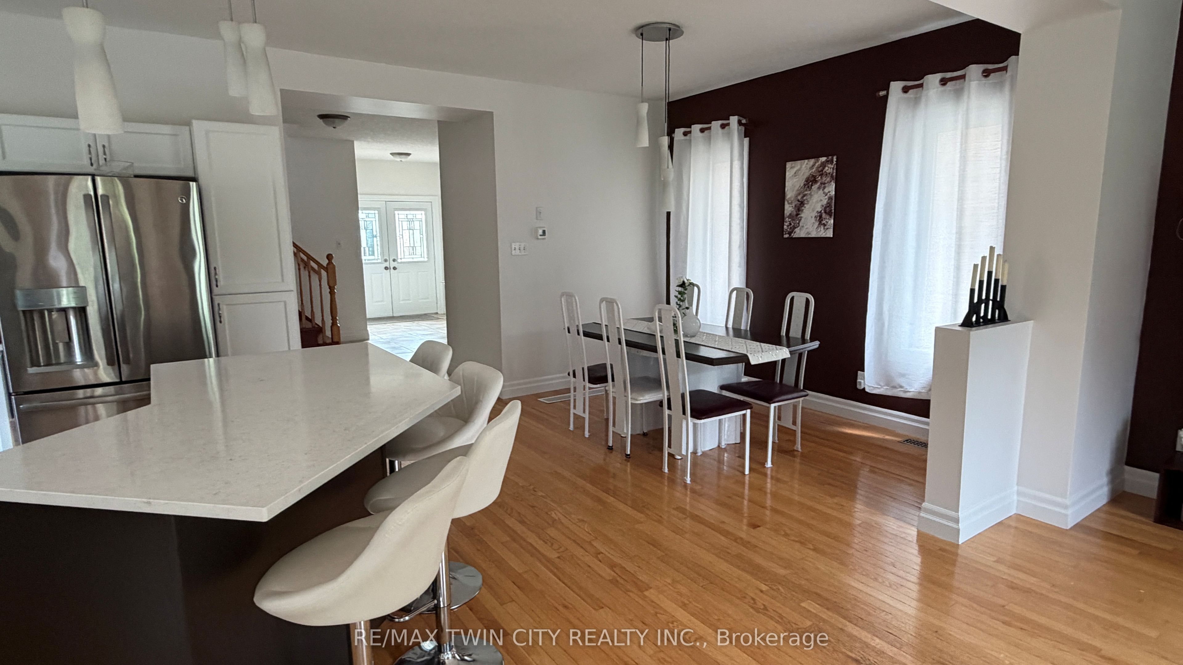 87 Steepleridge Street Property Photo 18