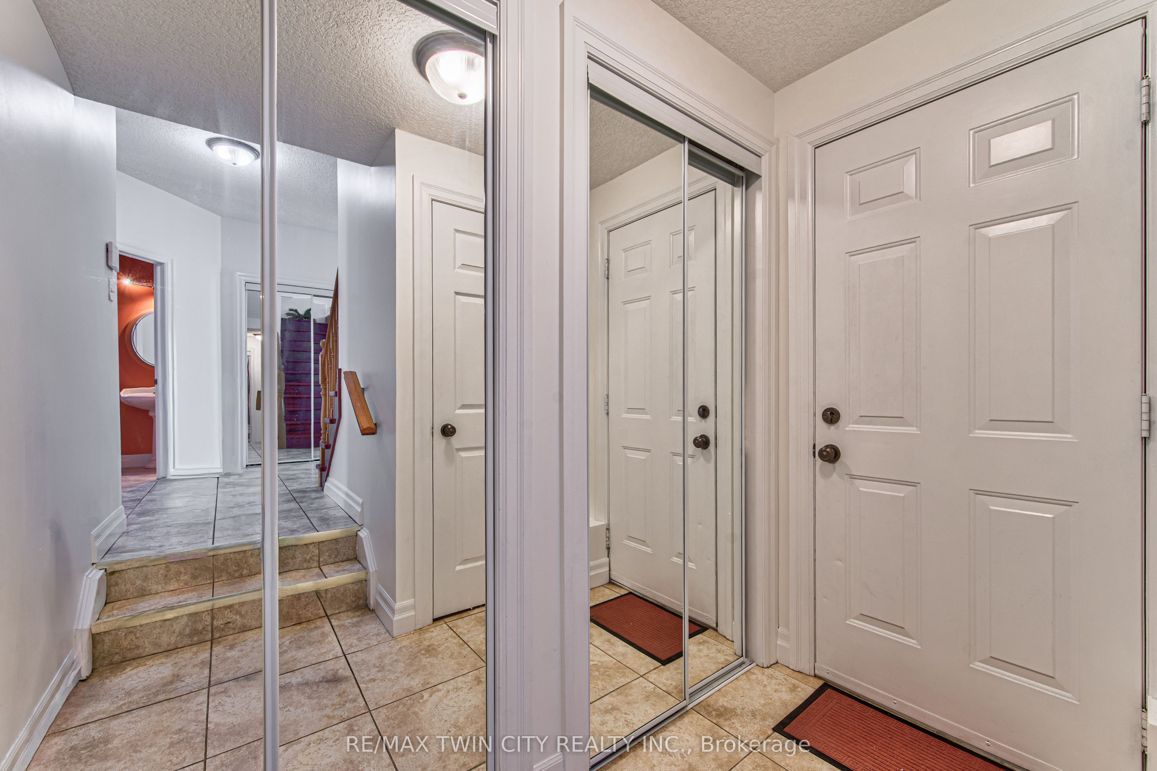 87 Steepleridge Street Property Photo 19