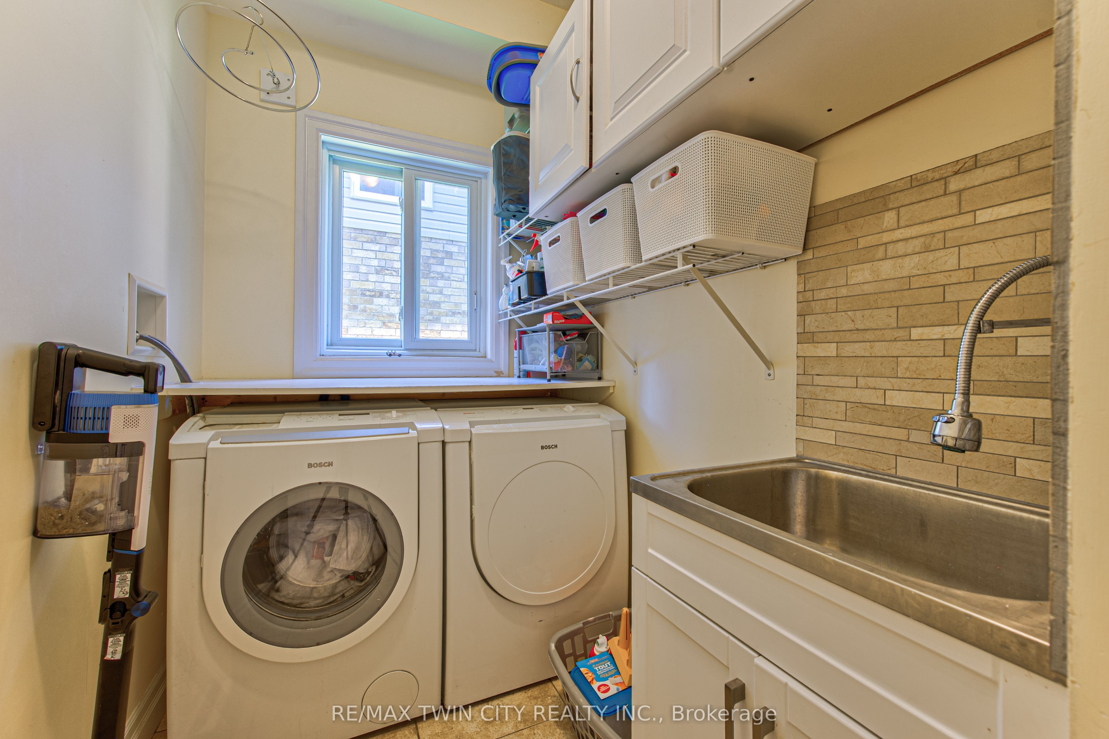 87 Steepleridge Street Property Photo 20