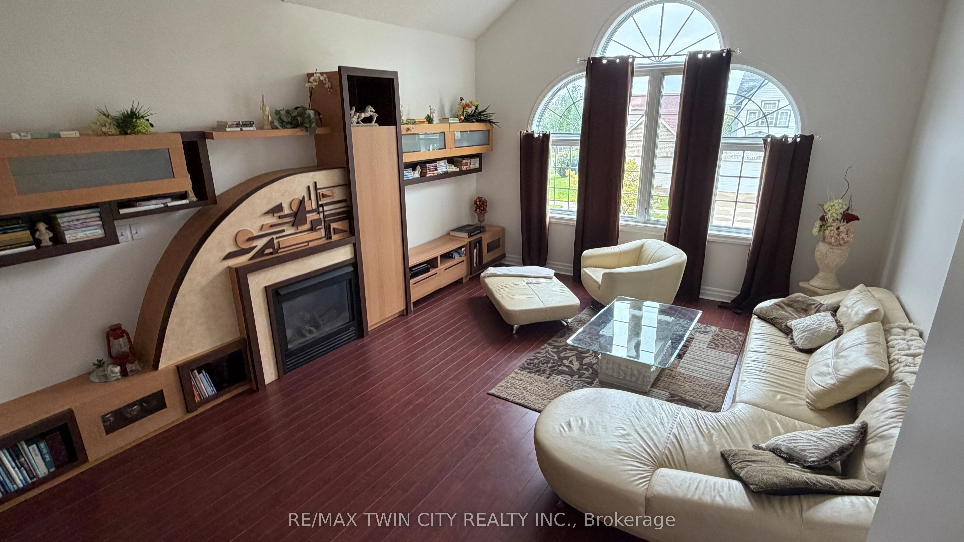 87 Steepleridge Street Property Photo 23
