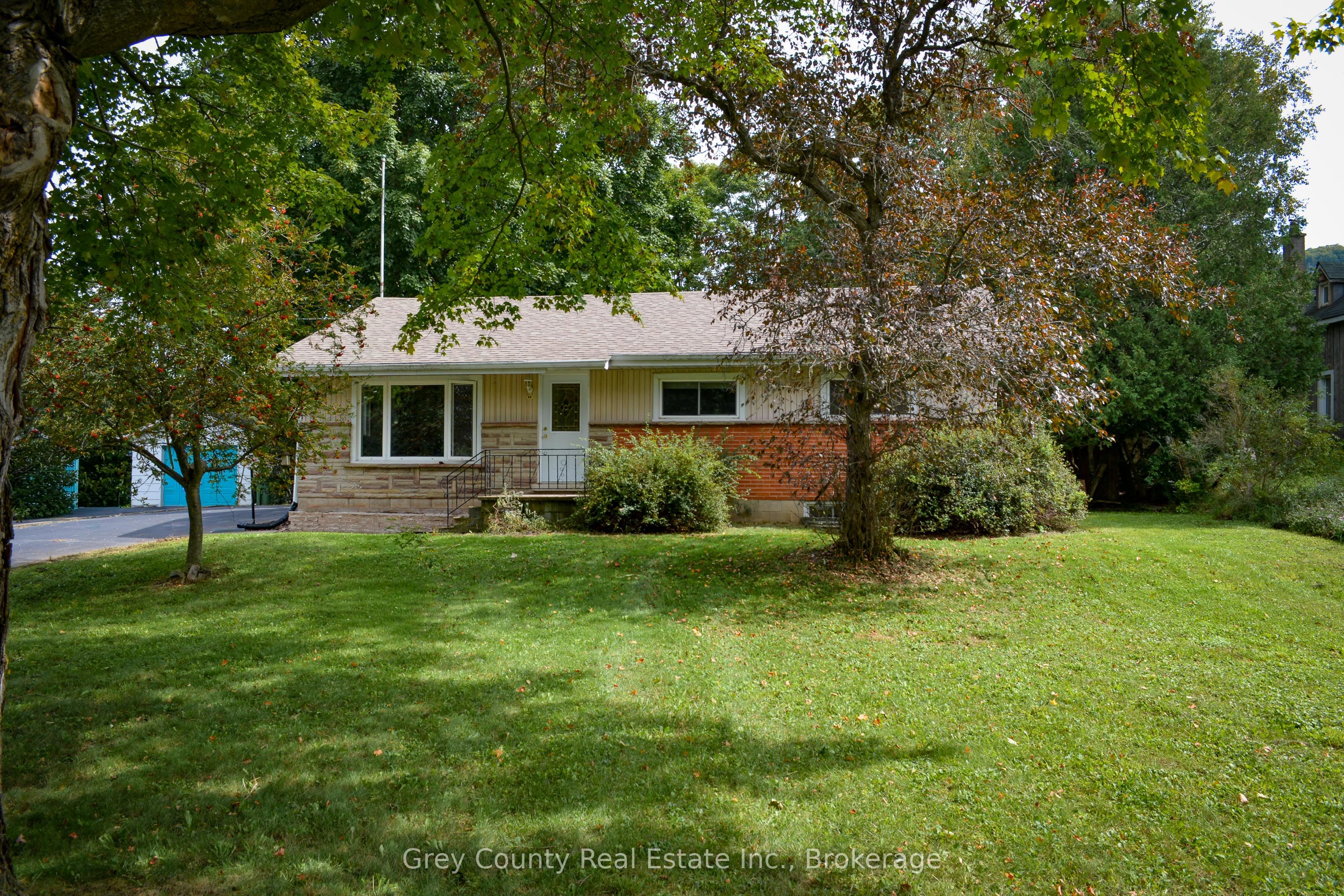 235341 Grey 13 Road Property Photo 1