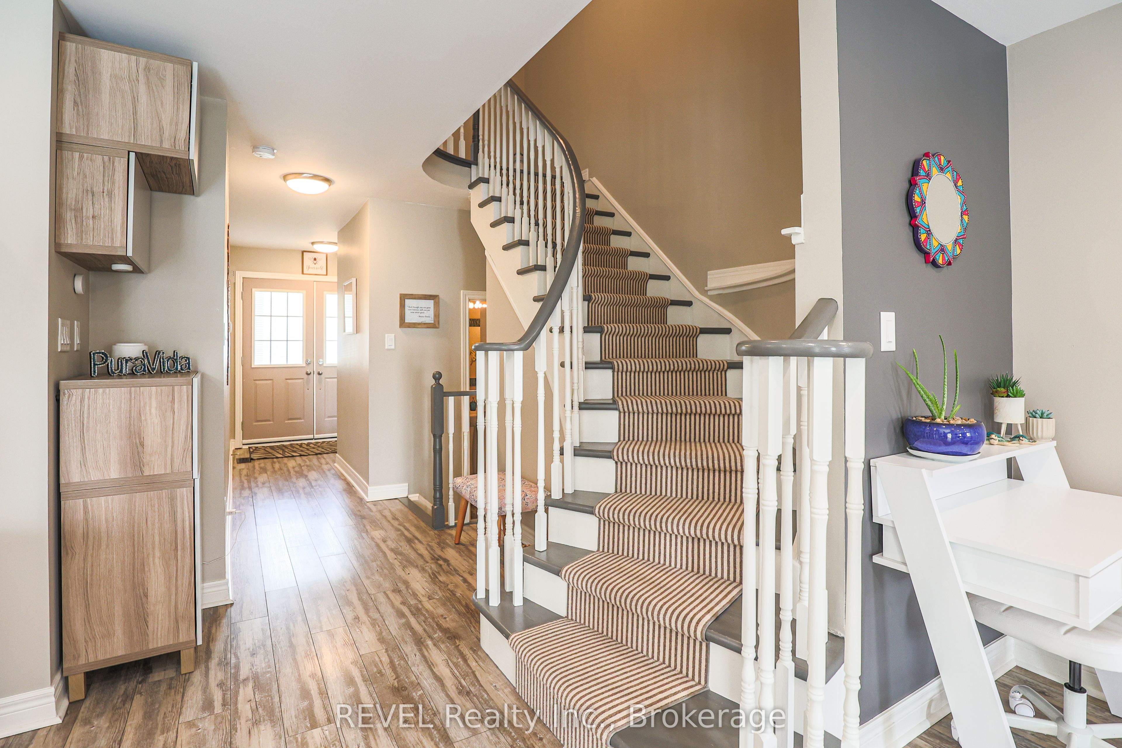12 Colonel Lyall Street Property Photo 4