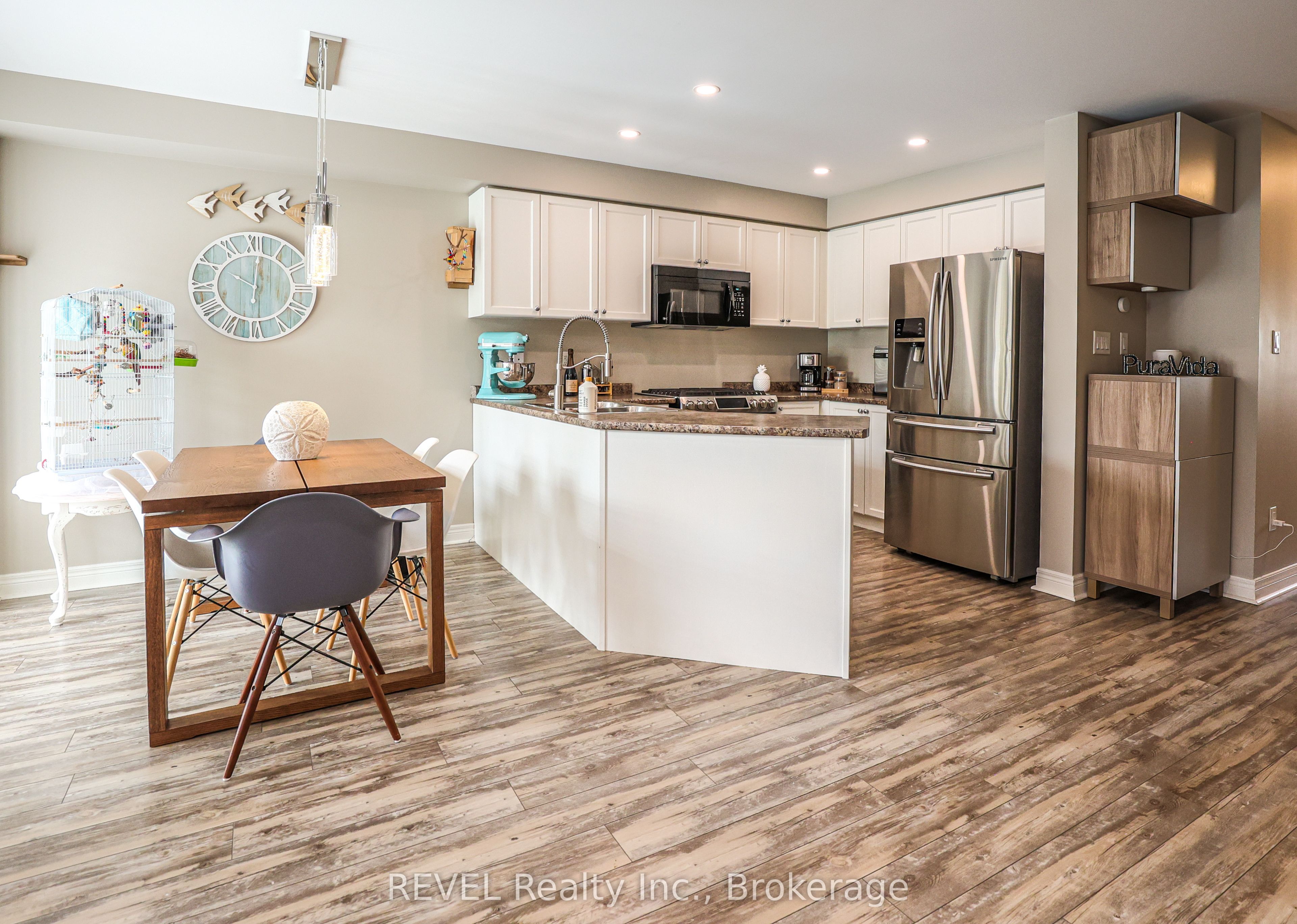12 Colonel Lyall Street Property Photo 18