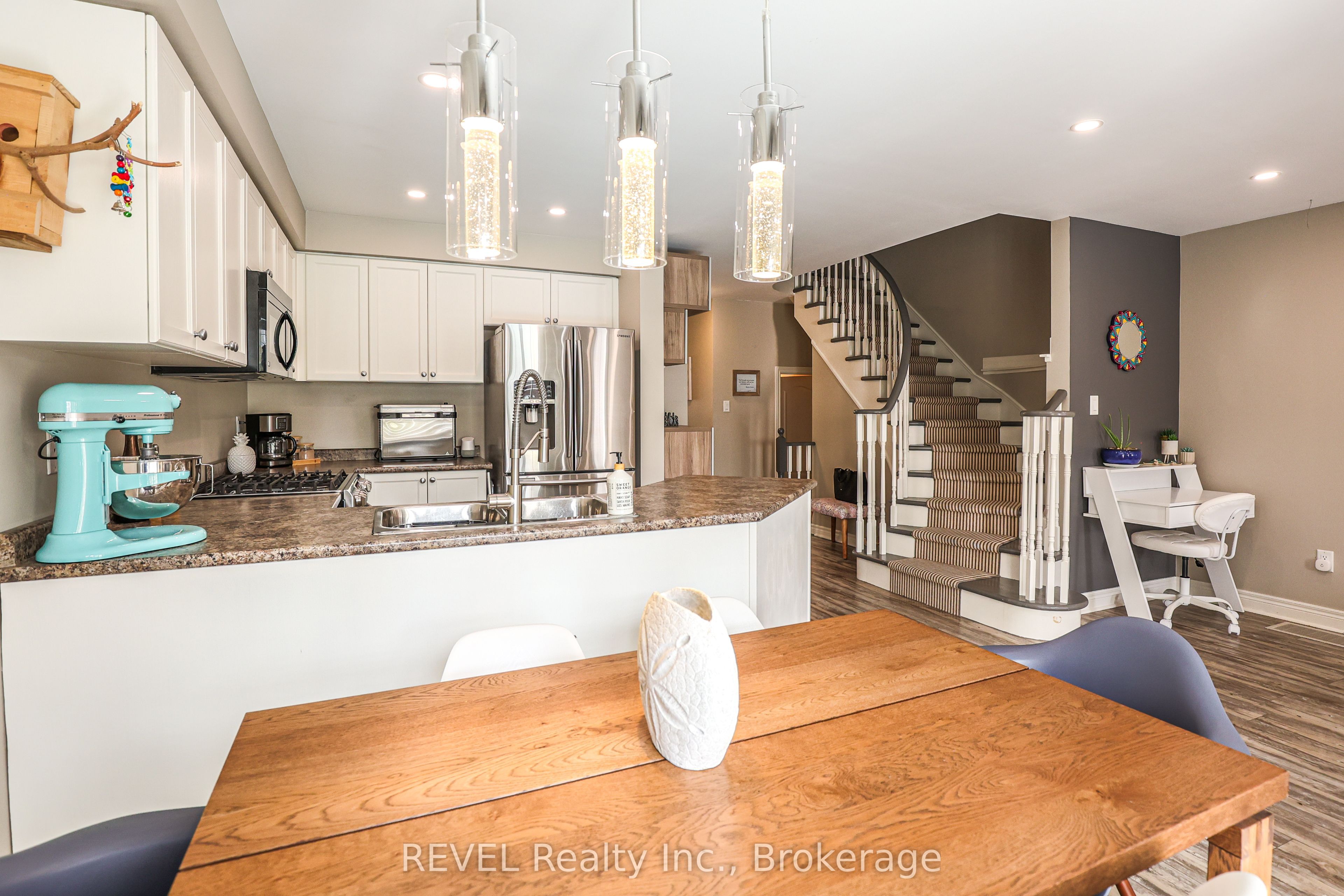 12 Colonel Lyall Street Property Photo 21