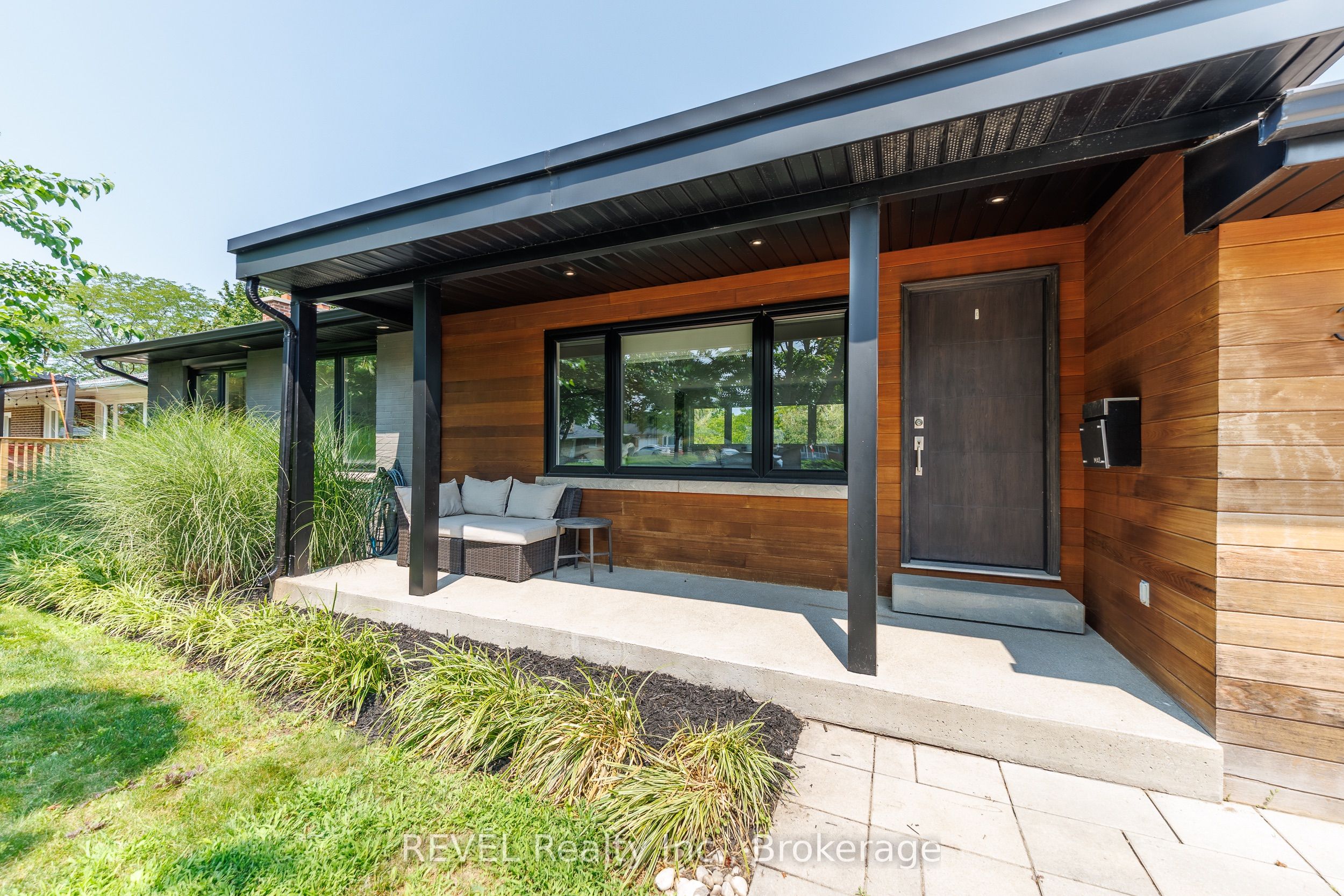 38 Briarsdale Drive Property Photo 4
