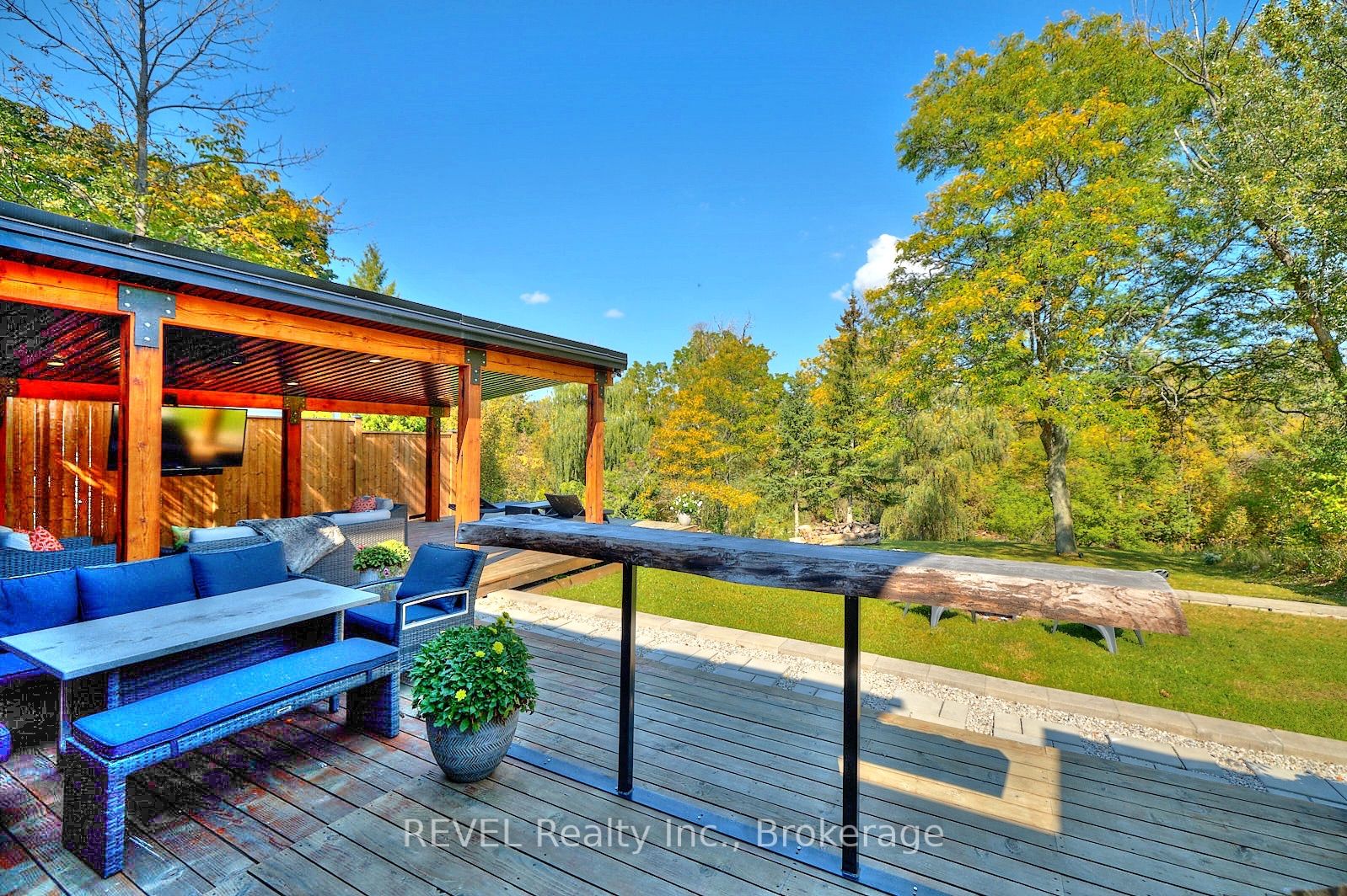 38 Briarsdale Drive Property Photo 36