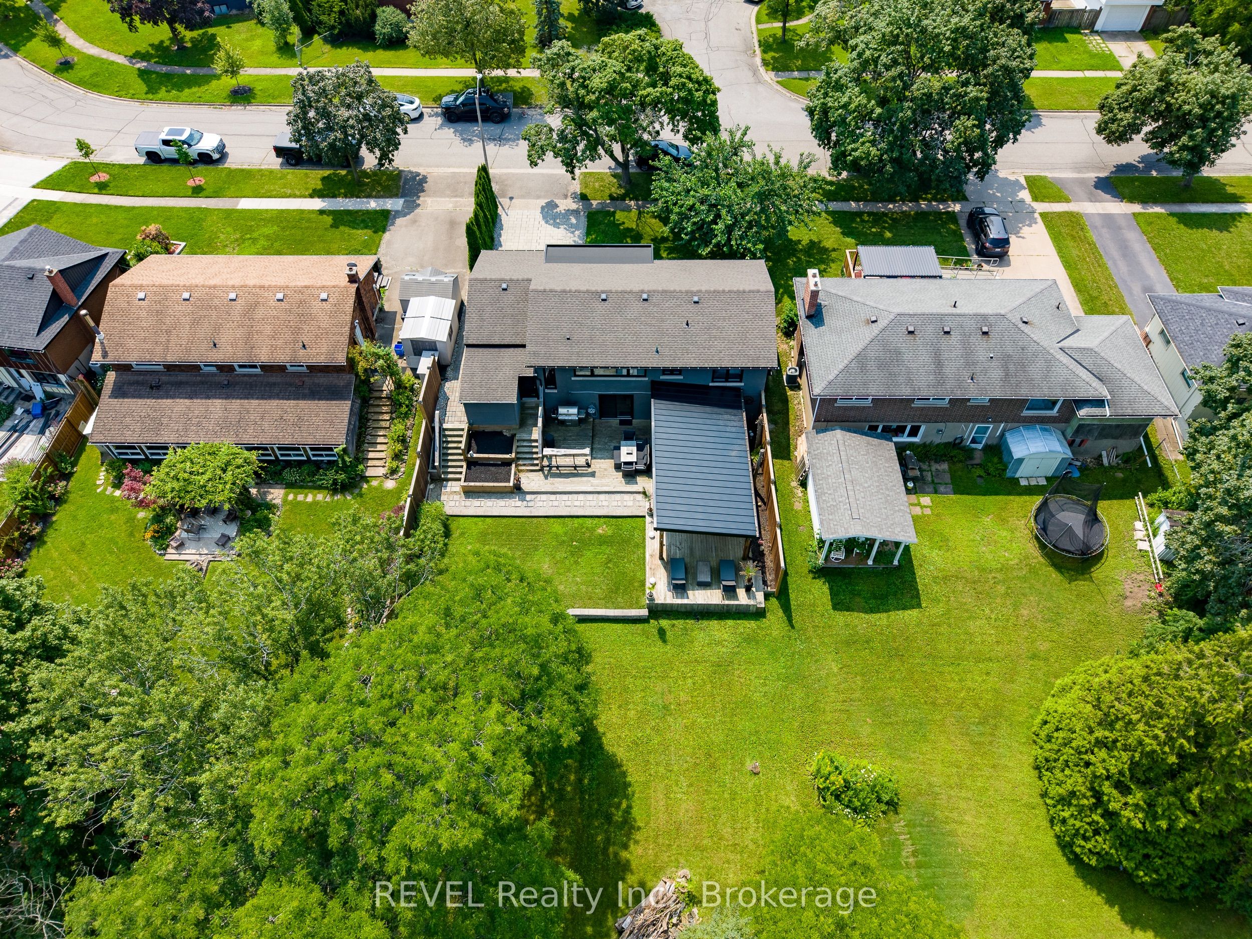 38 Briarsdale Drive Property Photo 41