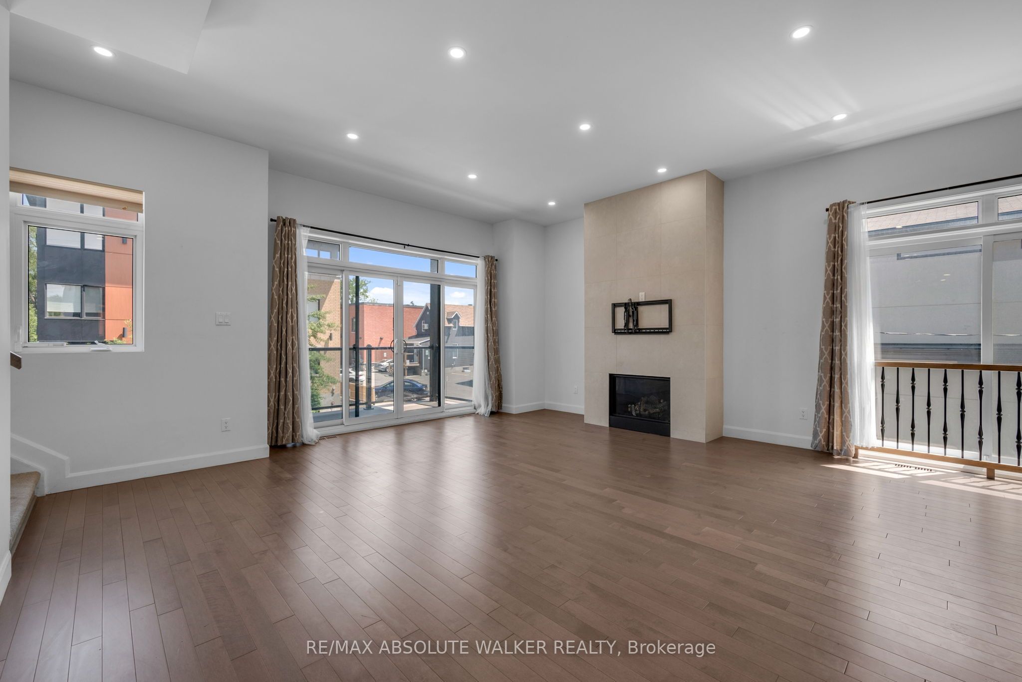 10 Chapleau Avenue A Property Photo 12