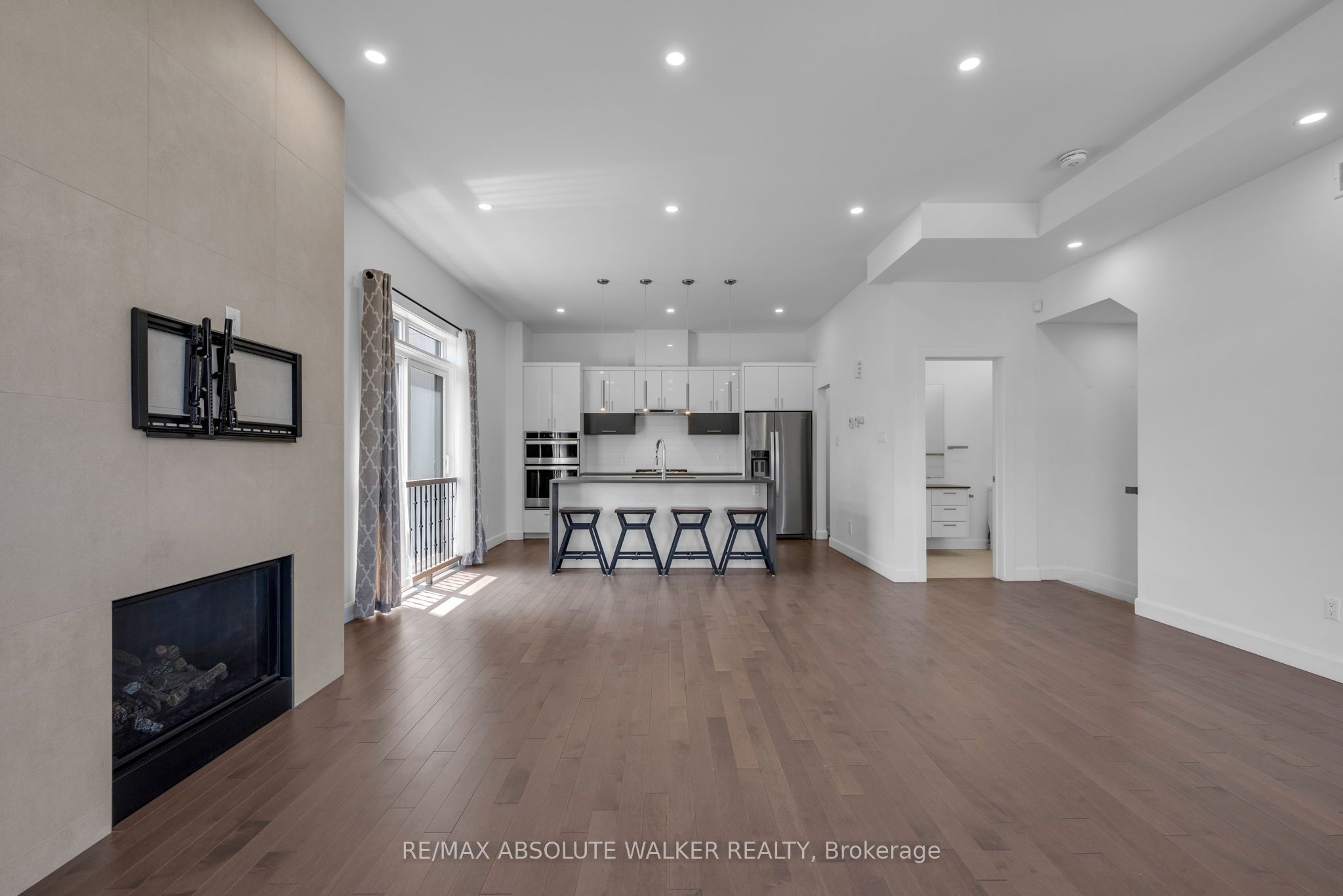 10 Chapleau Avenue A Property Photo 13