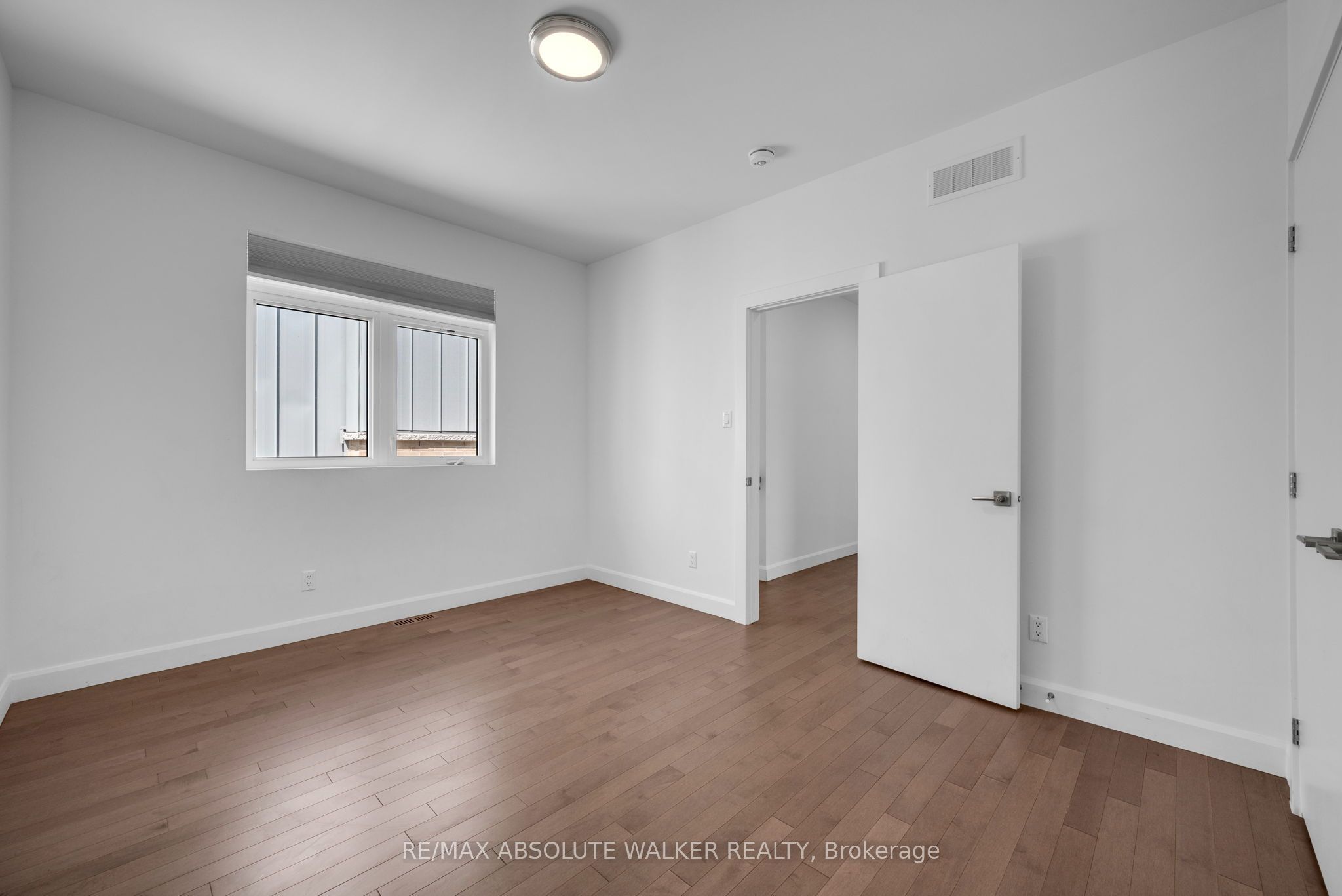 10 Chapleau Avenue A Property Photo 22