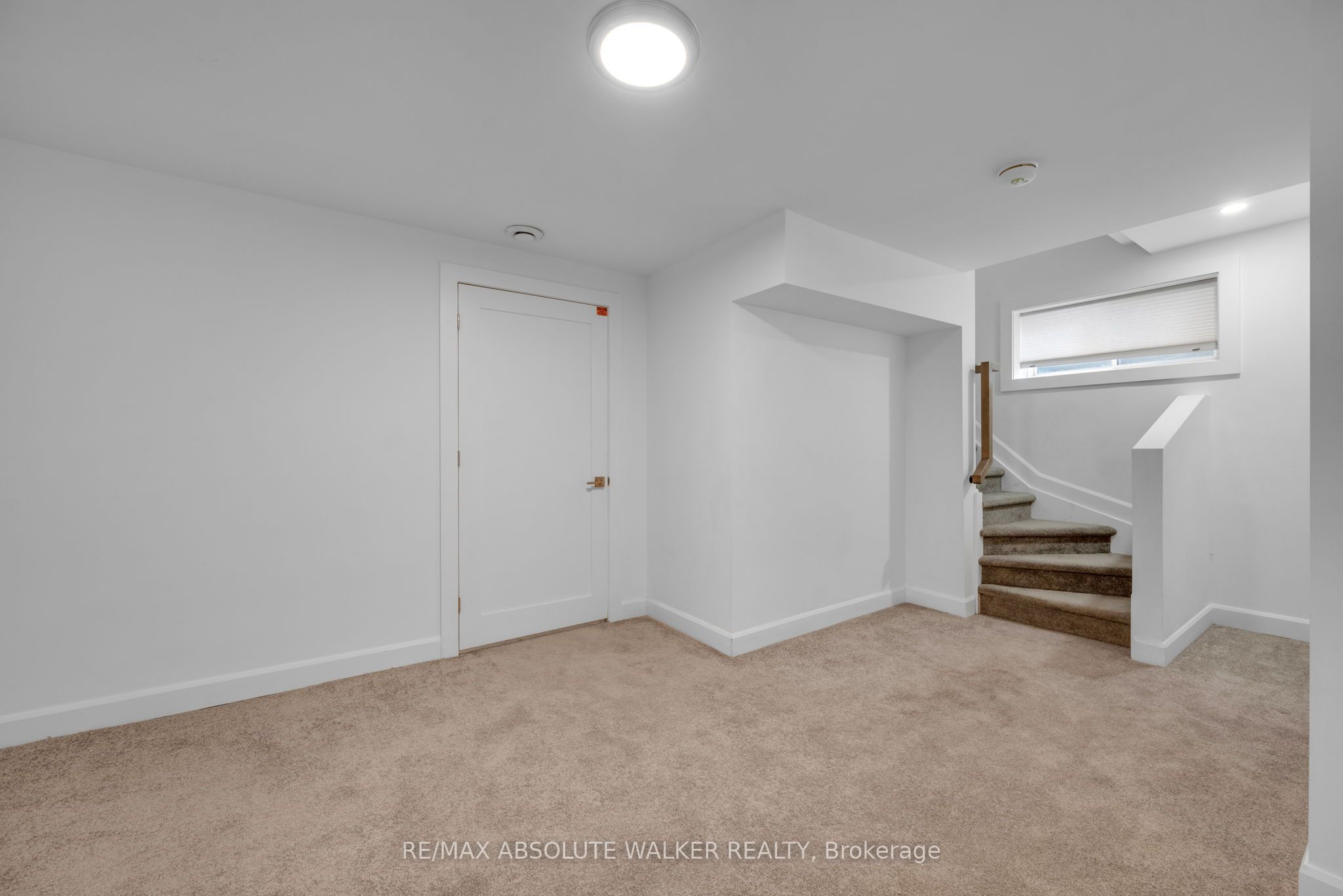10 Chapleau Avenue A Property Photo 34
