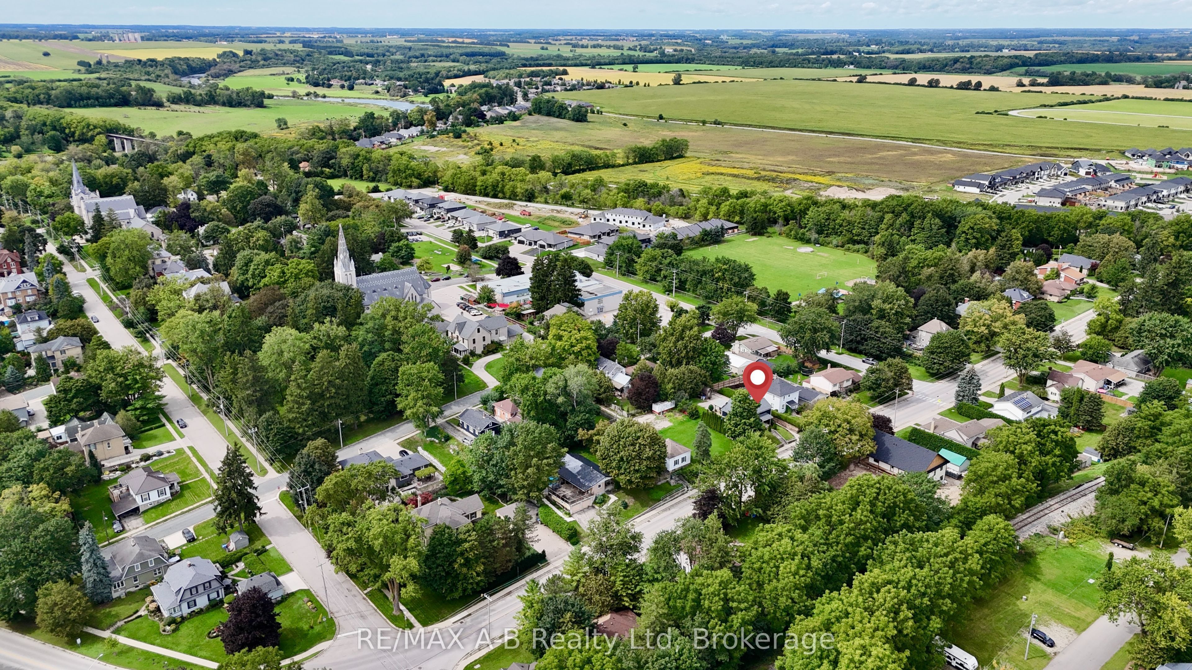 158 James Street N Property Photo 44