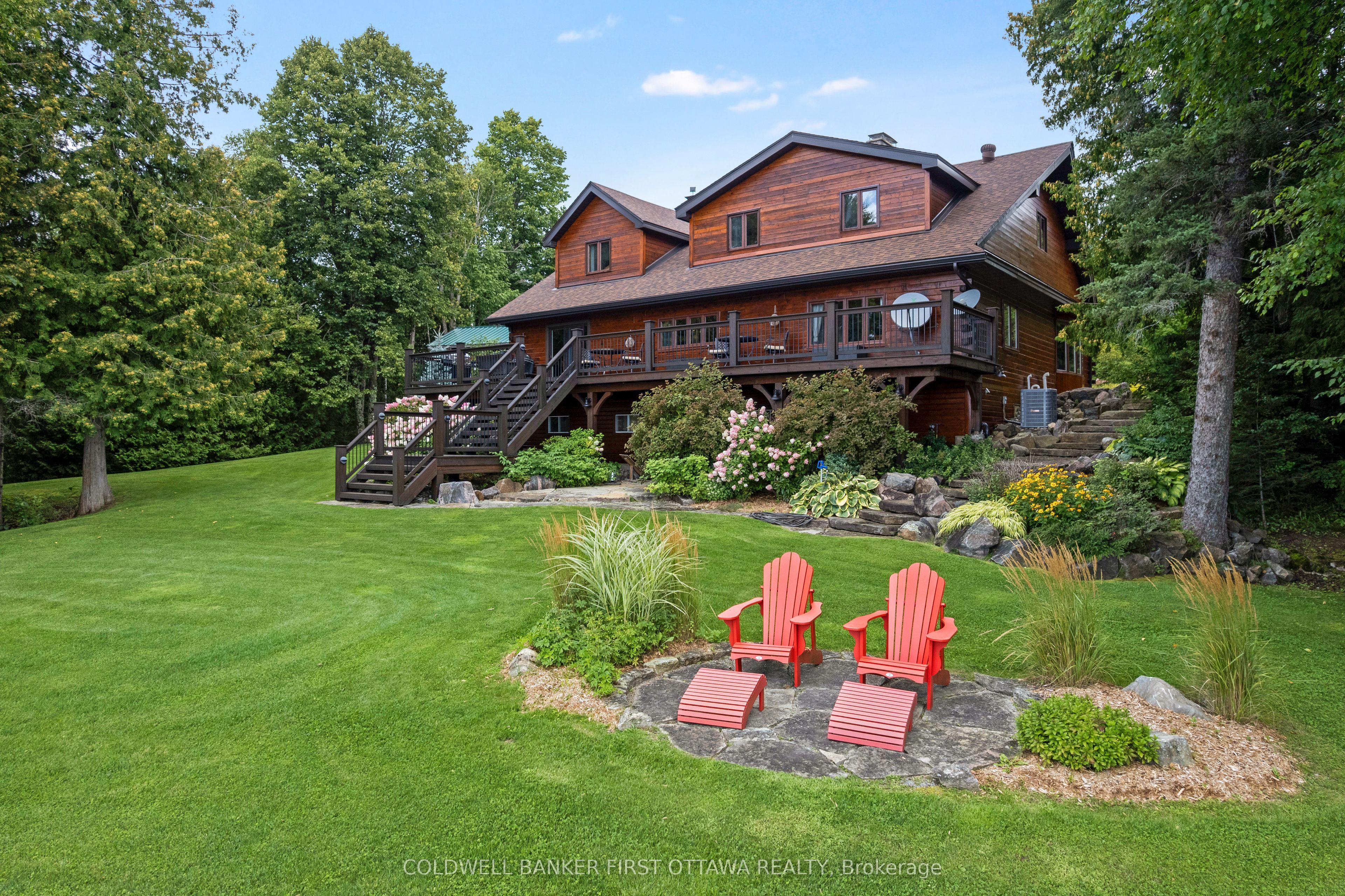 5125 ARDOCH Road Property Photo 1