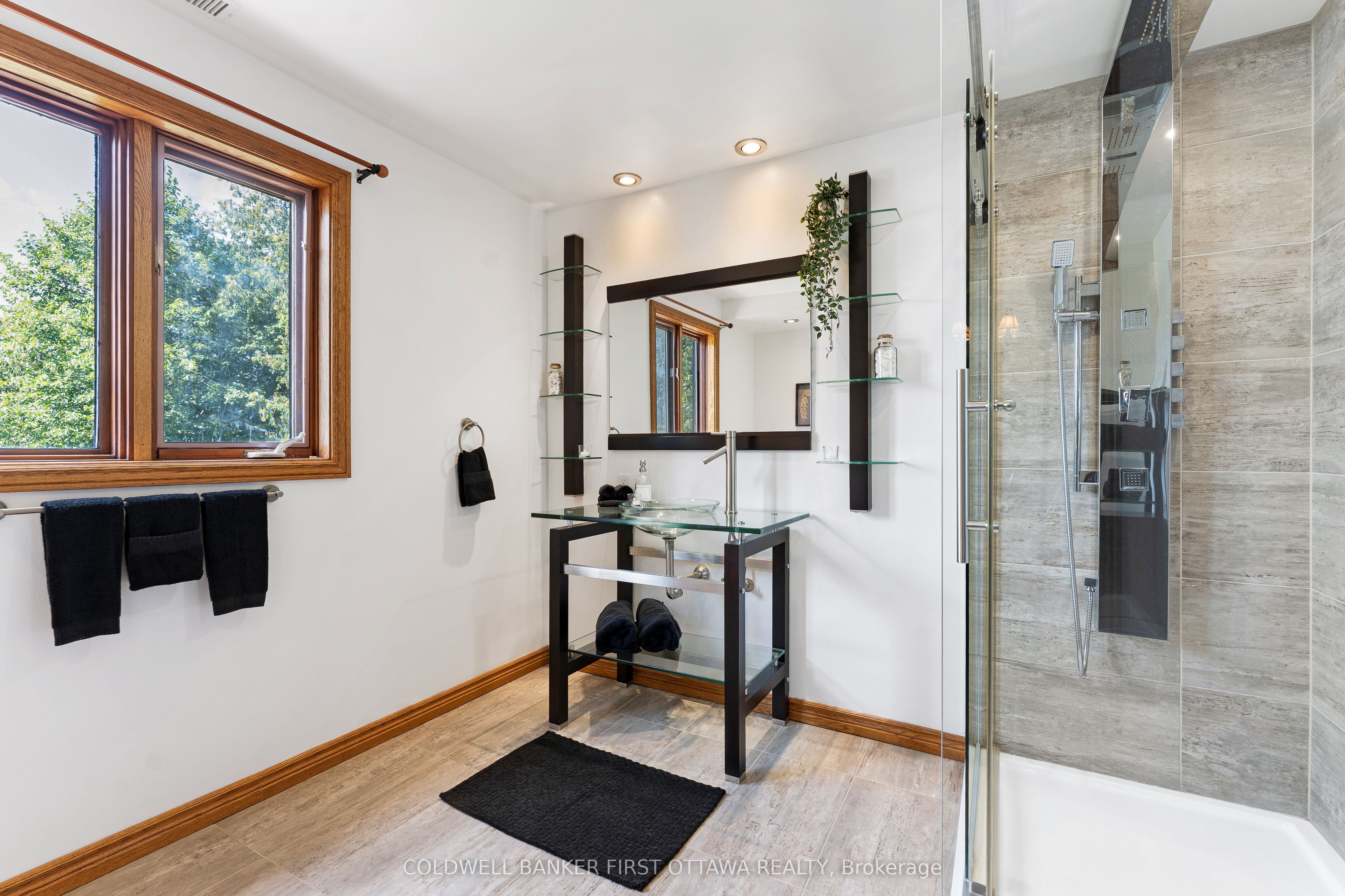 5125 Ardoch Road Property Photo 24