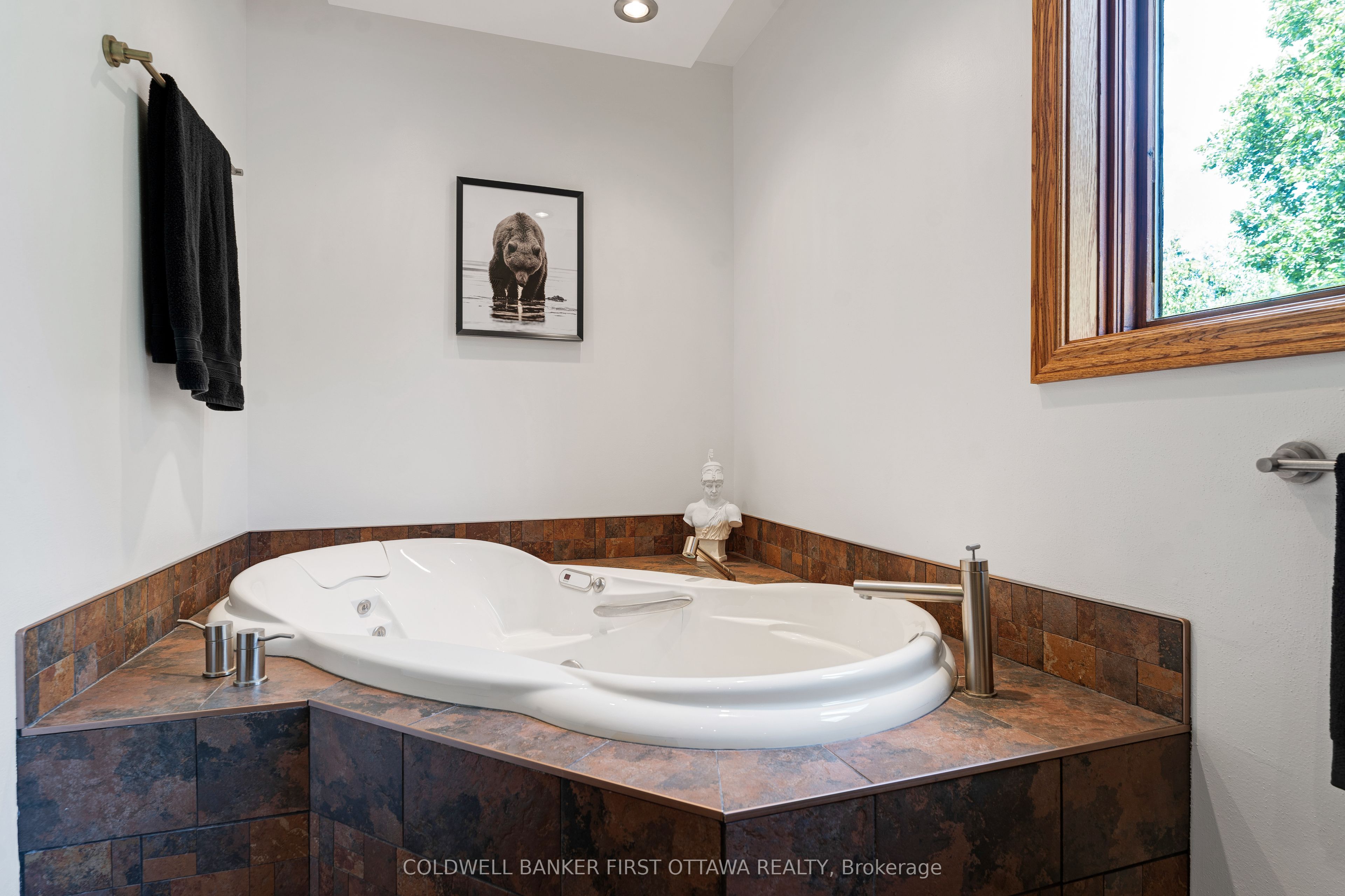 5125 Ardoch Road Property Photo 30