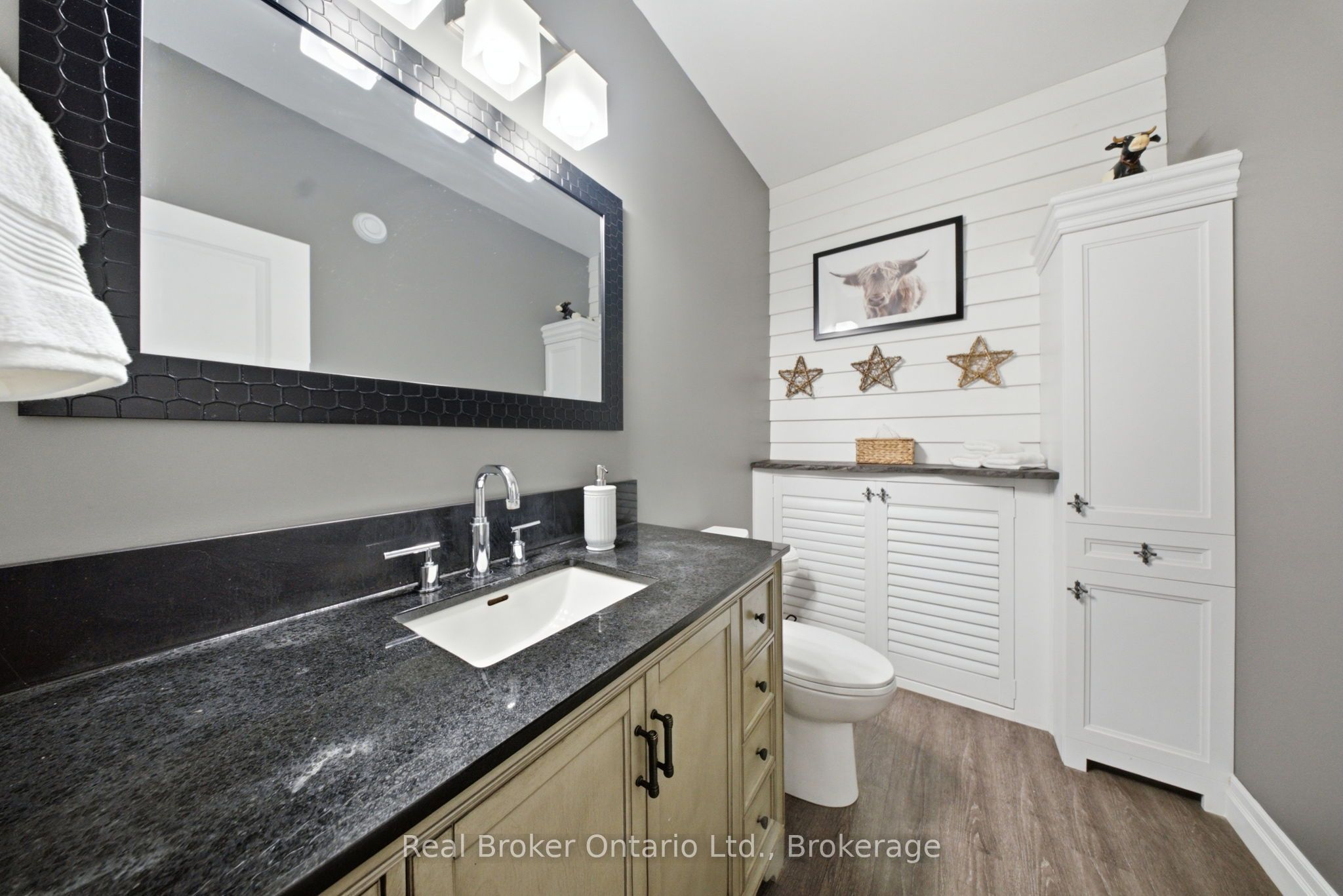 7399 Wellington 10 Road Property Photo 21