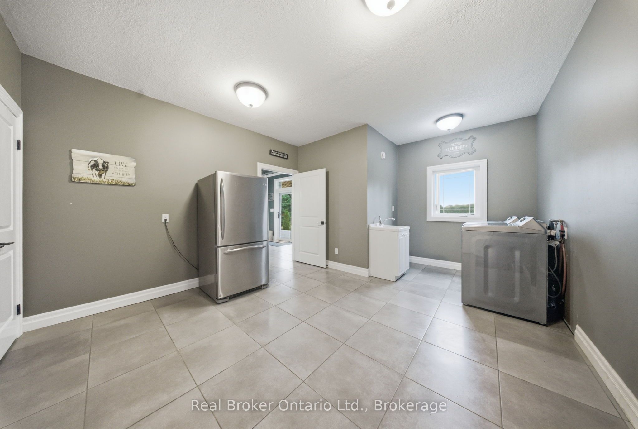 7399 Wellington 10 Road Property Photo 22