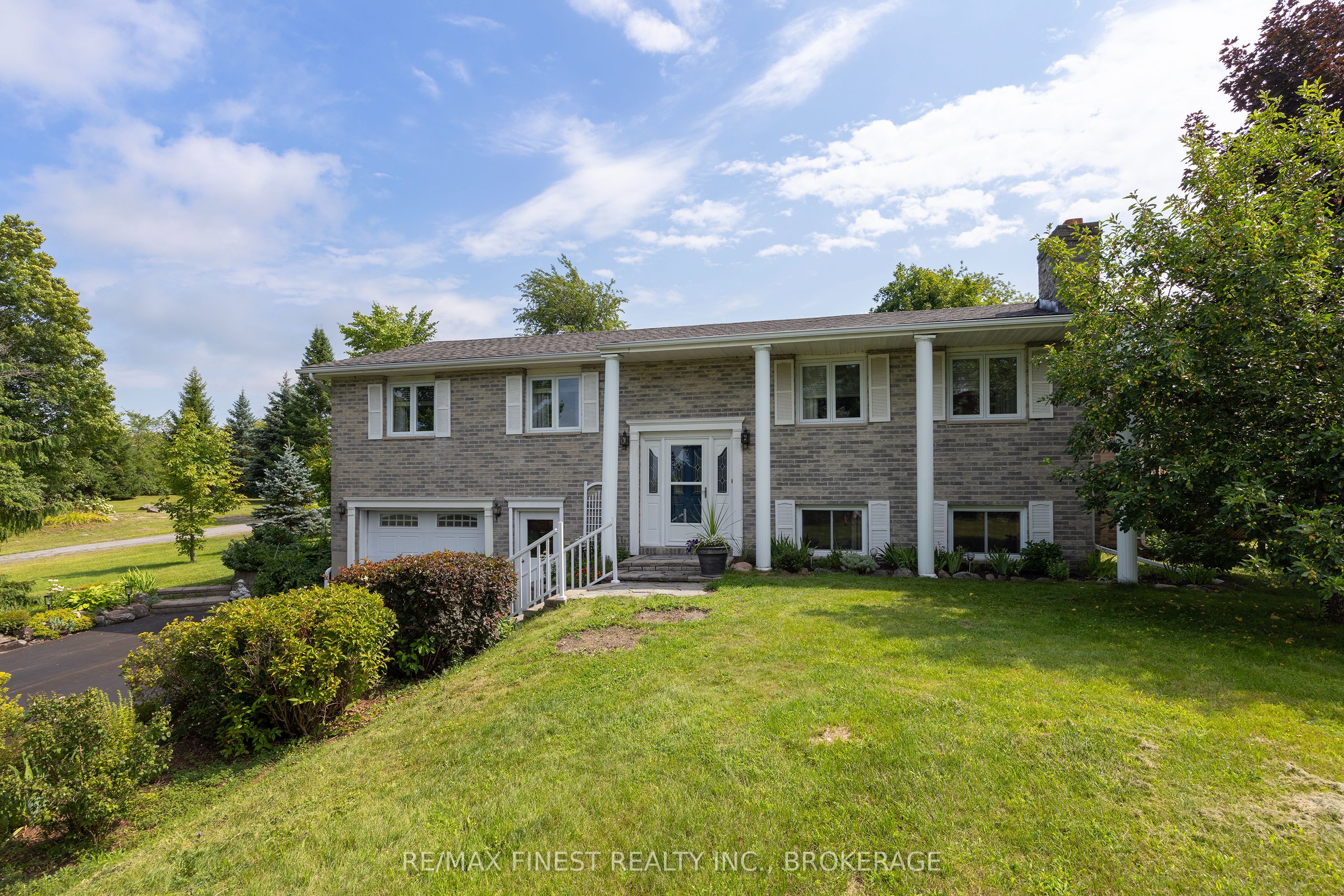 1881 Macalpine Road Property Photo 4