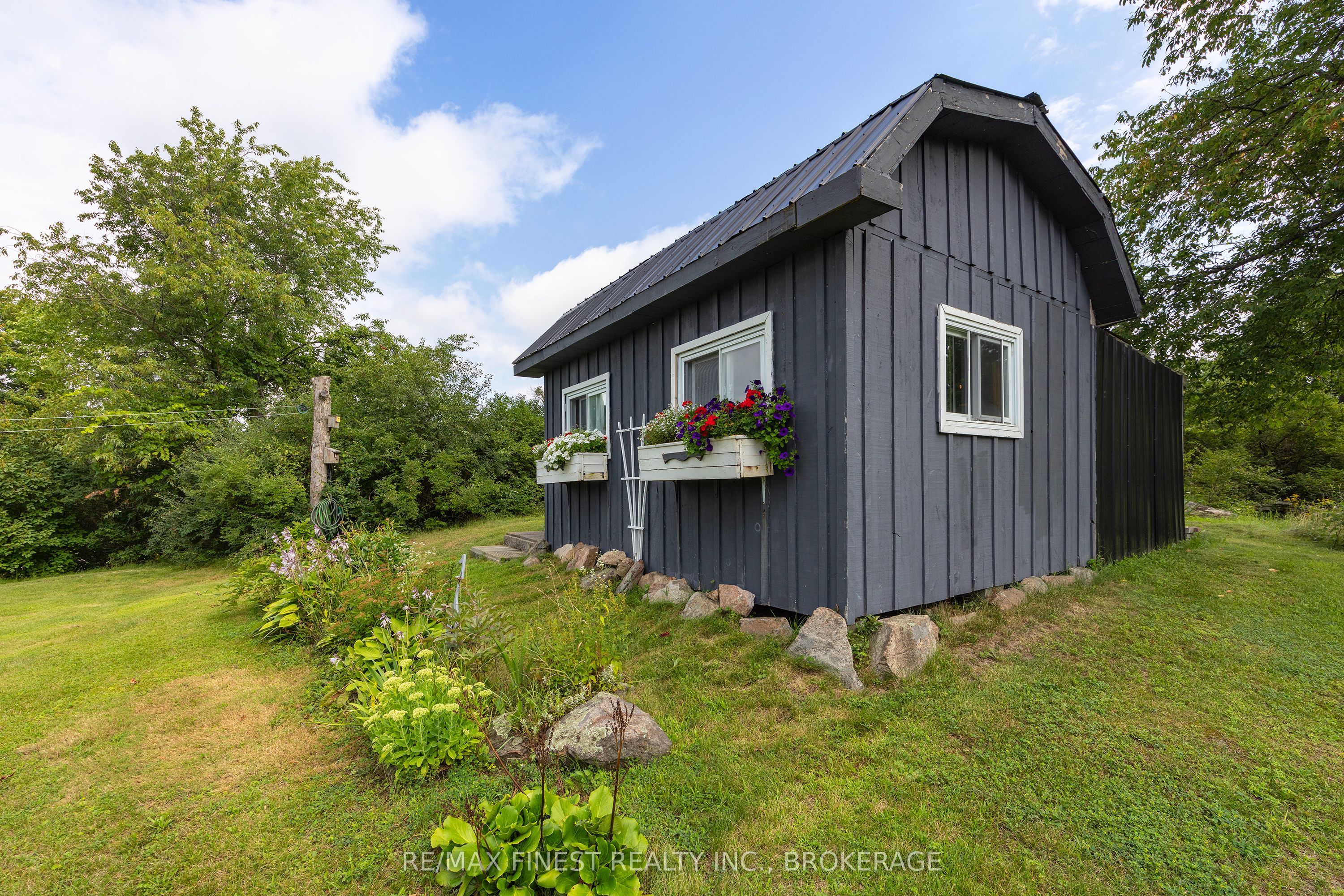 1881 Macalpine Road Property Photo 9