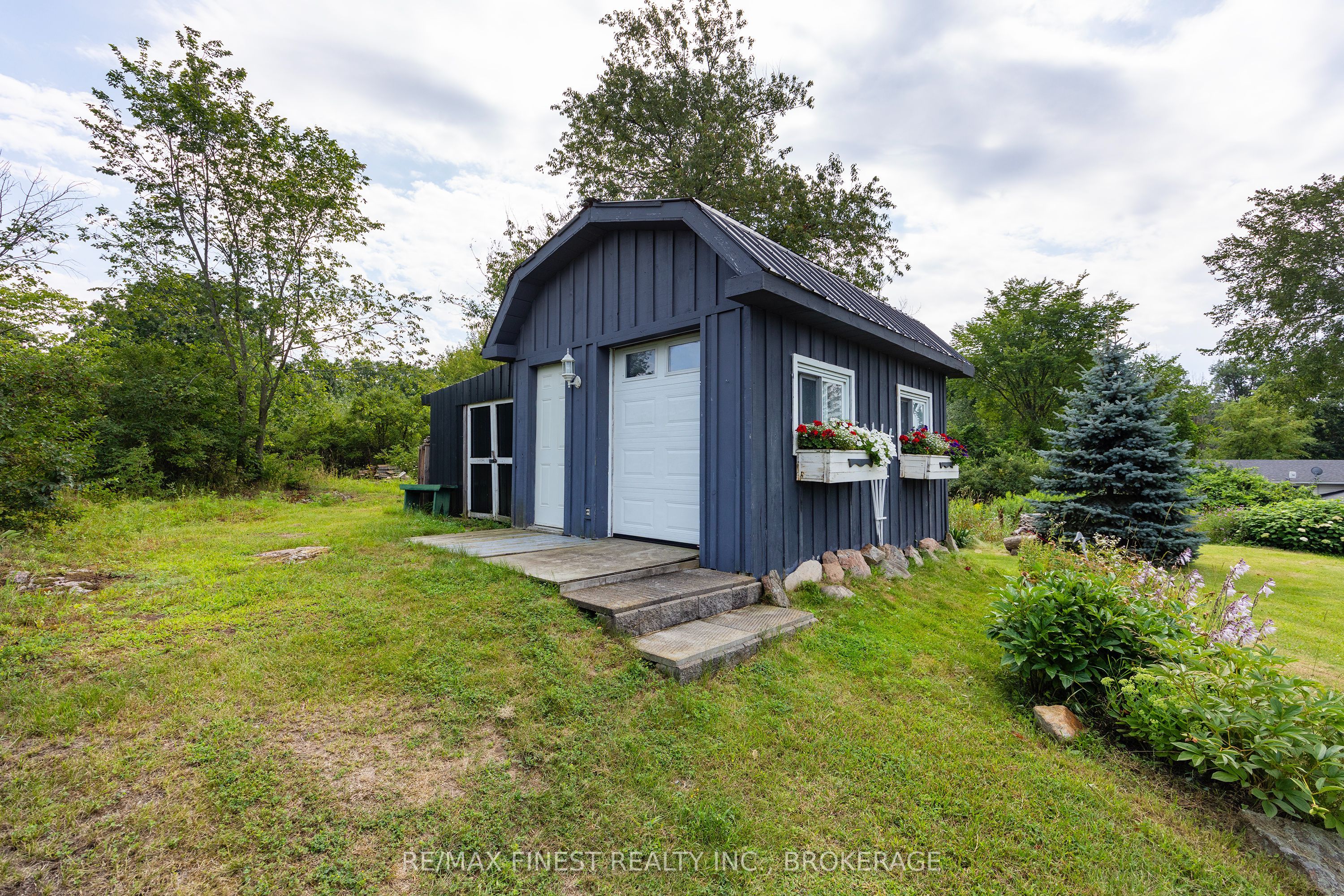1881 Macalpine Road Property Photo 10