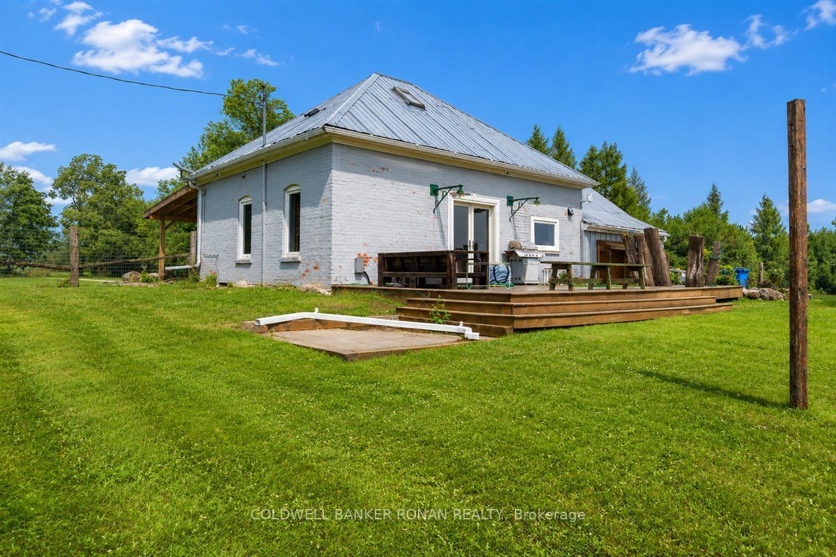 715465 1st Line Ehs Property Photo 25