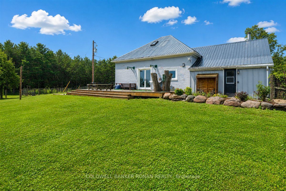 715465 1st Line Ehs Property Photo 26